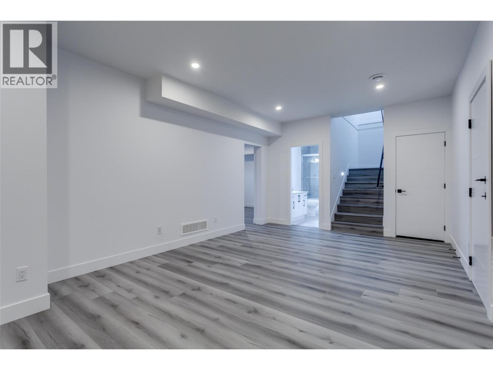 474 Snowsell Street N, Kelowna, British Columbia  V1L 2B3 - Photo 48 - 10373855
