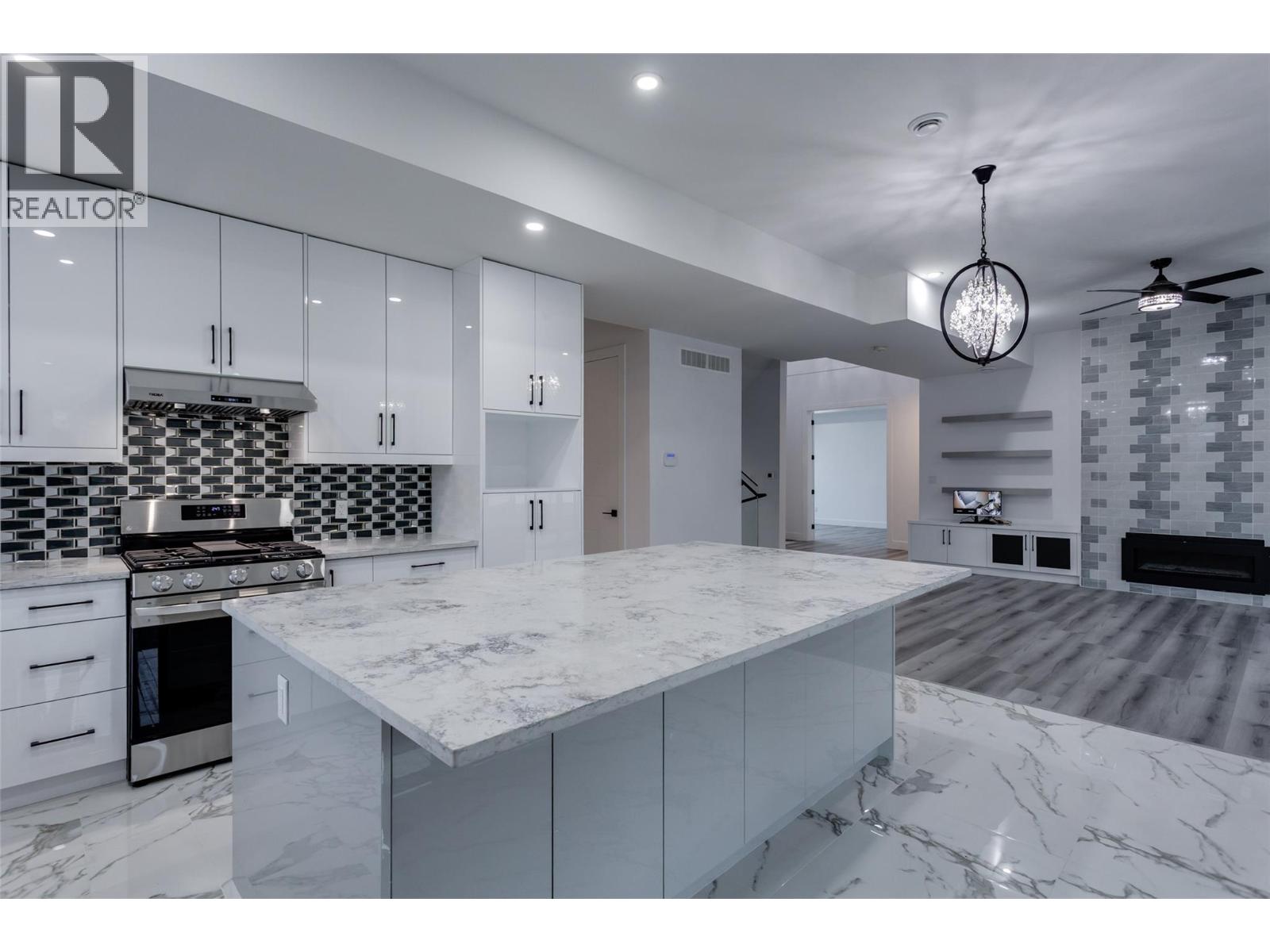 474 Snowsell Street N, Kelowna, British Columbia  V1L 2B3 - Photo 5 - 10373855
