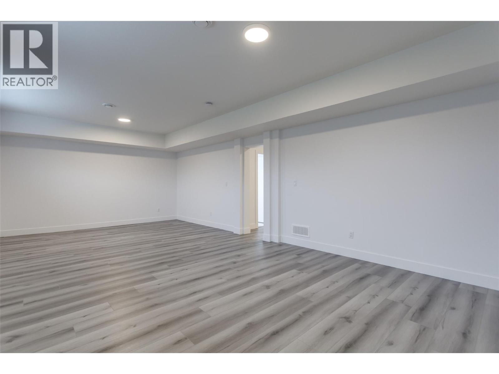 474 Snowsell Street N, Kelowna, British Columbia  V1L 2B3 - Photo 50 - 10373855