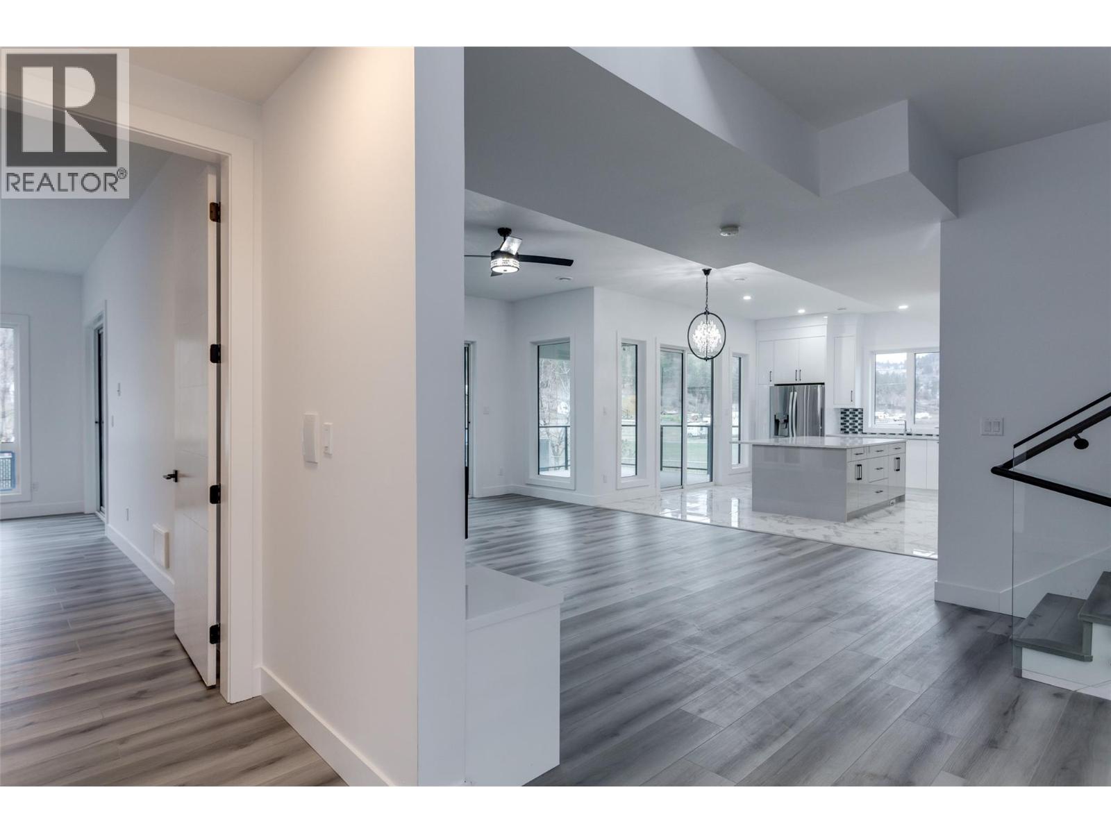 474 Snowsell Street N, Kelowna, British Columbia  V1L 2B3 - Photo 9 - 10373855