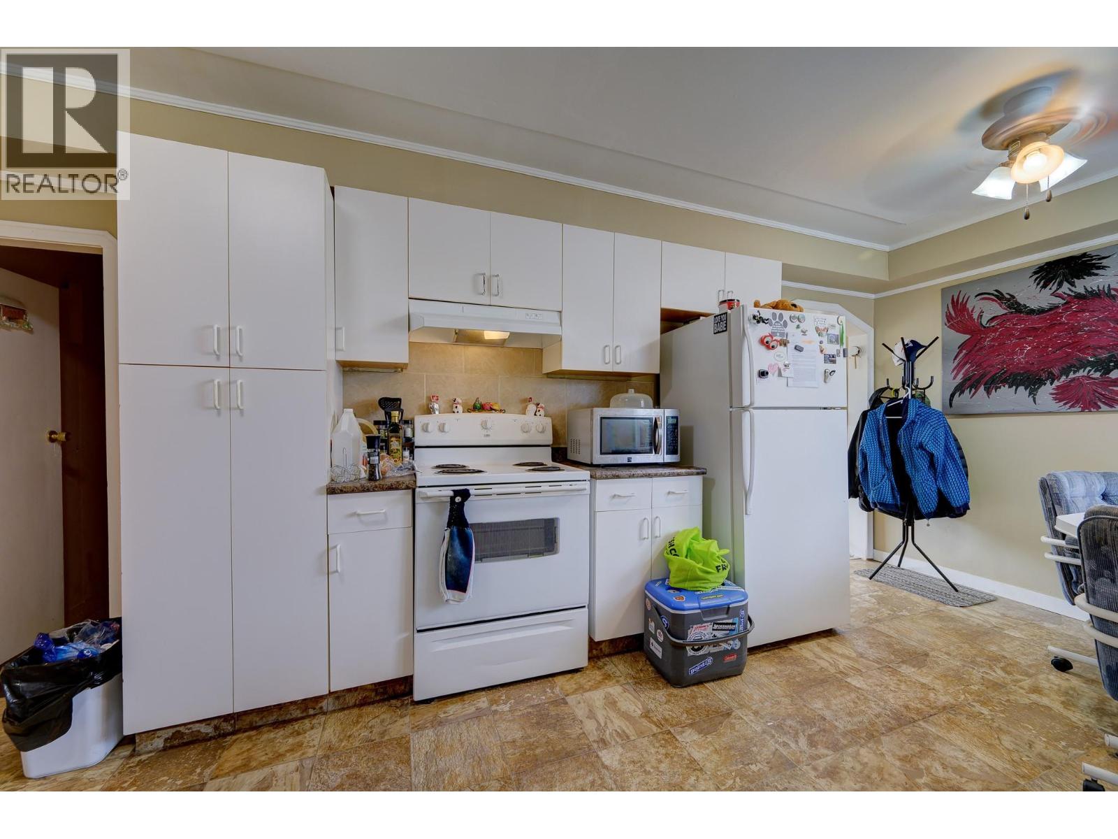 644 Brentwood Avenue, Kamloops, British Columbia  V2B 1P5 - Photo 8 - 10374427