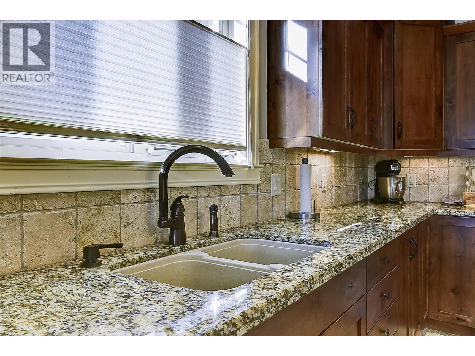 2283 Shannon Heights Court Unit# 18, West Kelowna, British Columbia  V4T 3B9 - Photo 22 - 10374420