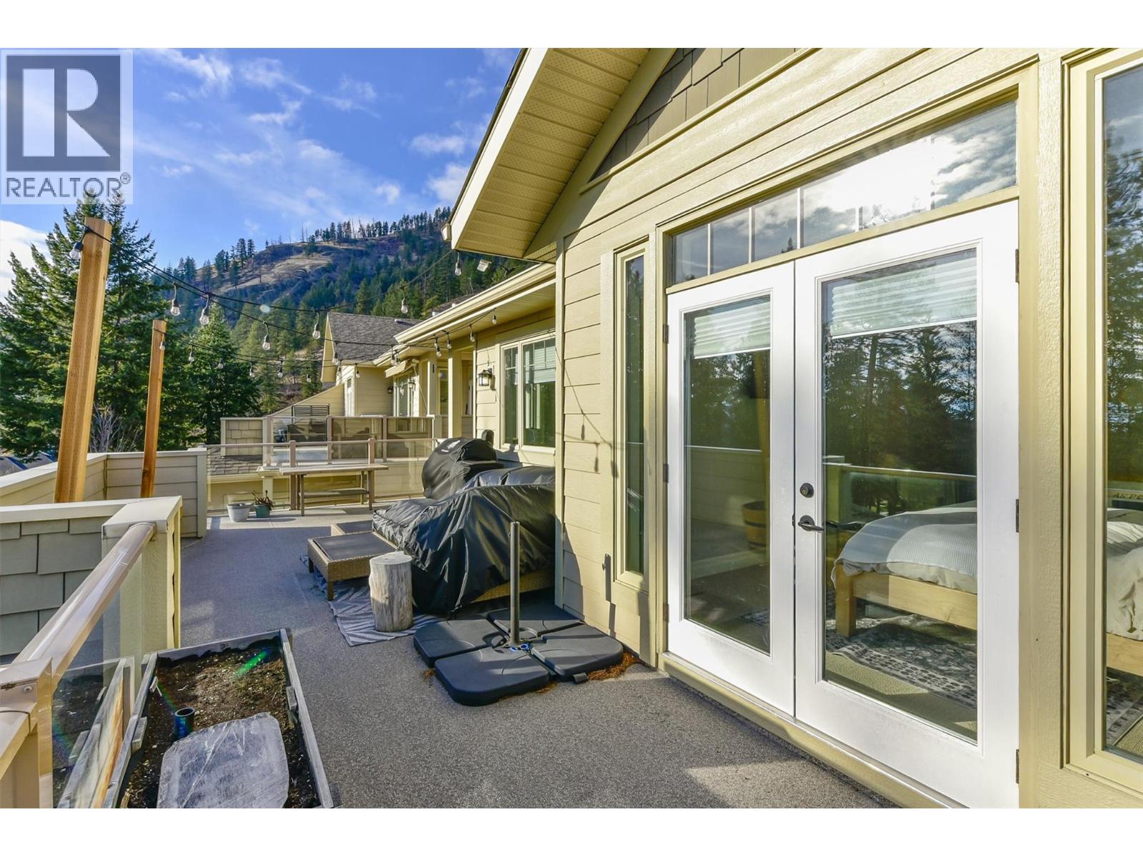 2283 Shannon Heights Court Unit# 18, West Kelowna, British Columbia  V4T 3B9 - Photo 25 - 10374420