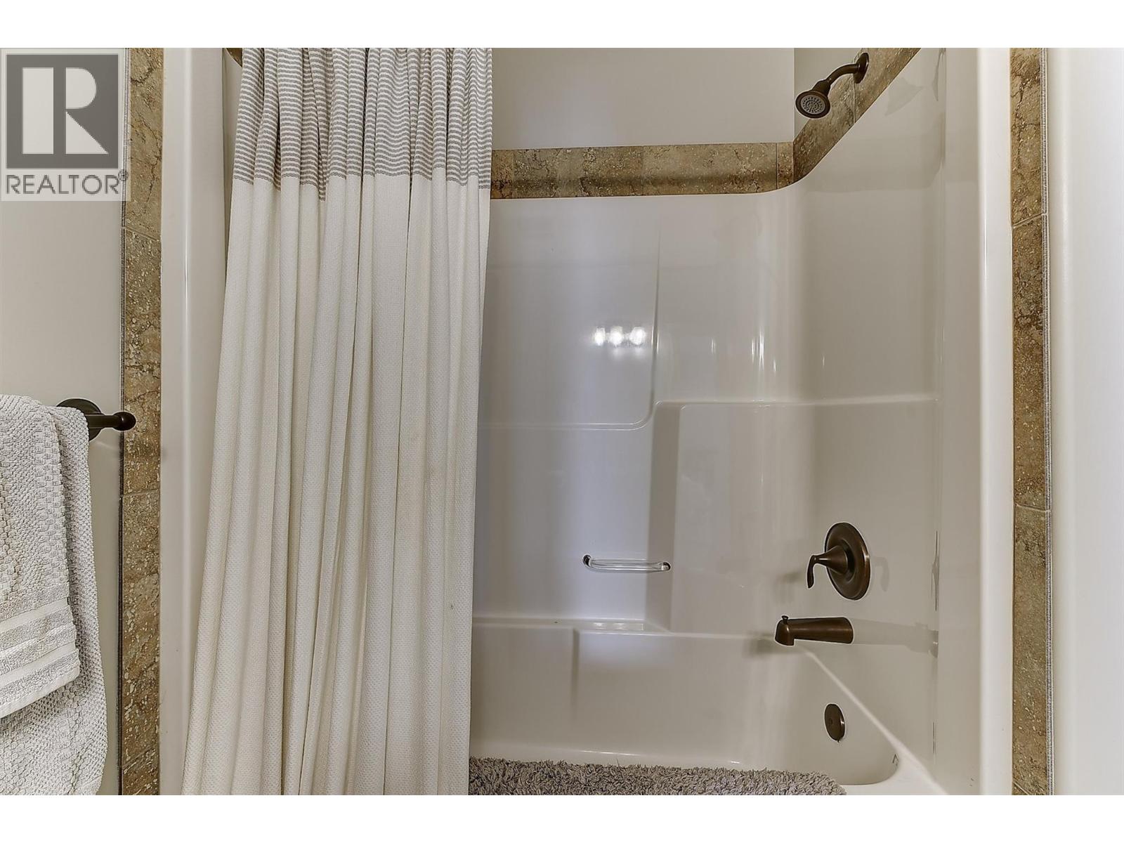 2283 Shannon Heights Court Unit# 18, West Kelowna, British Columbia  V4T 3B9 - Photo 36 - 10374420