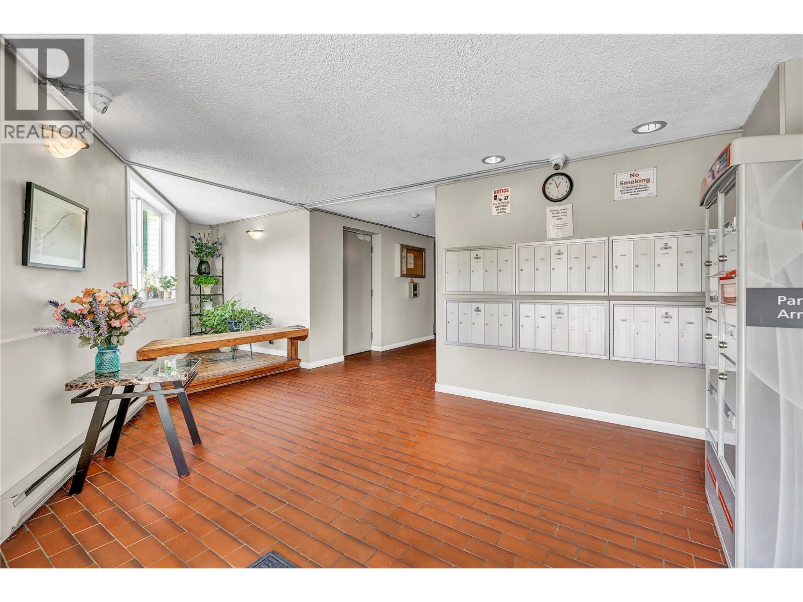 803 Fairview Road Unit# 201, Penticton, British Columbia  V2A 5Y7 - Photo 16 - 10374186