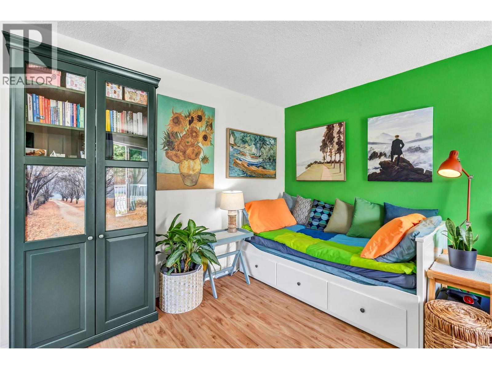 803 Fairview Road Unit# 201, Penticton, British Columbia  V2A 5Y7 - Photo 3 - 10374186