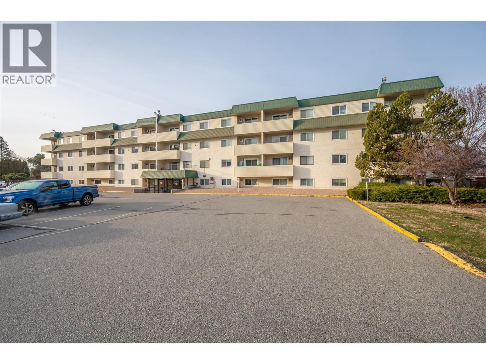 150 Skaha Place Unit# 304, Penticton, British Columbia  V2A 7K1 - Photo 1 - 10373755