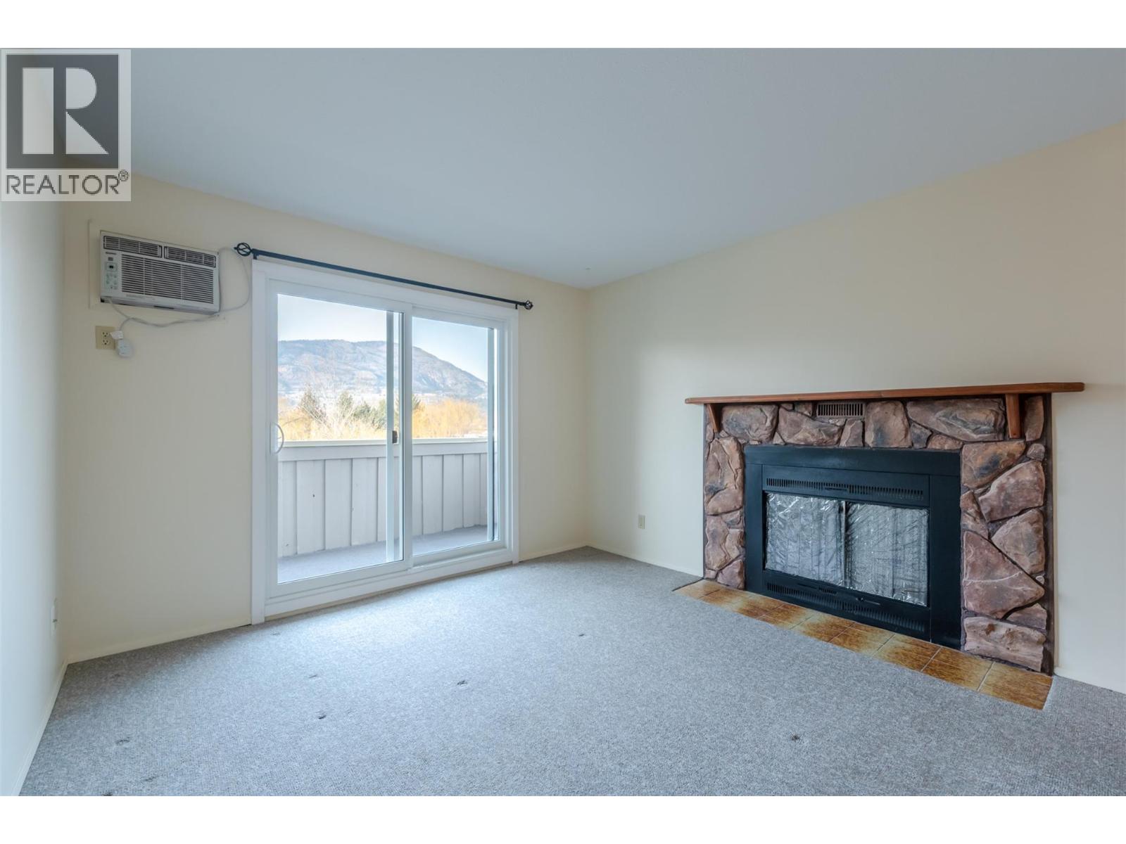 150 Skaha Place Unit# 304, Penticton, British Columbia  V2A 7K1 - Photo 3 - 10373755