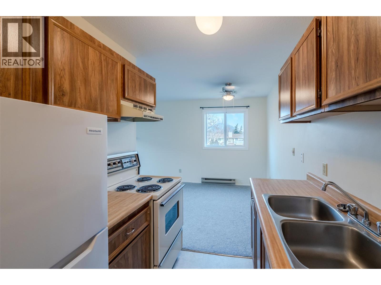150 Skaha Place Unit# 304, Penticton, British Columbia  V2A 7K1 - Photo 7 - 10373755