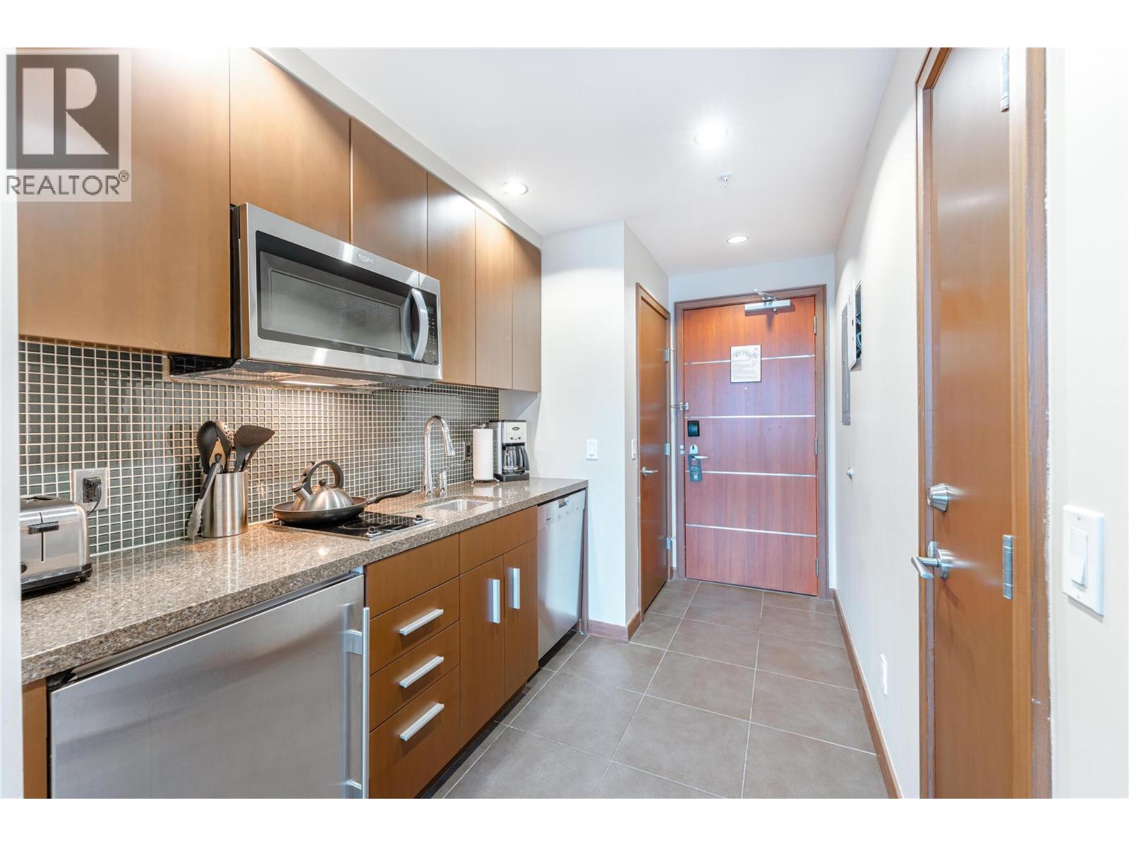 2950 Camozzi Road Unit# 1504, Revelstoke, British Columbia  V0E 2S1 - Photo 11 - 10374380