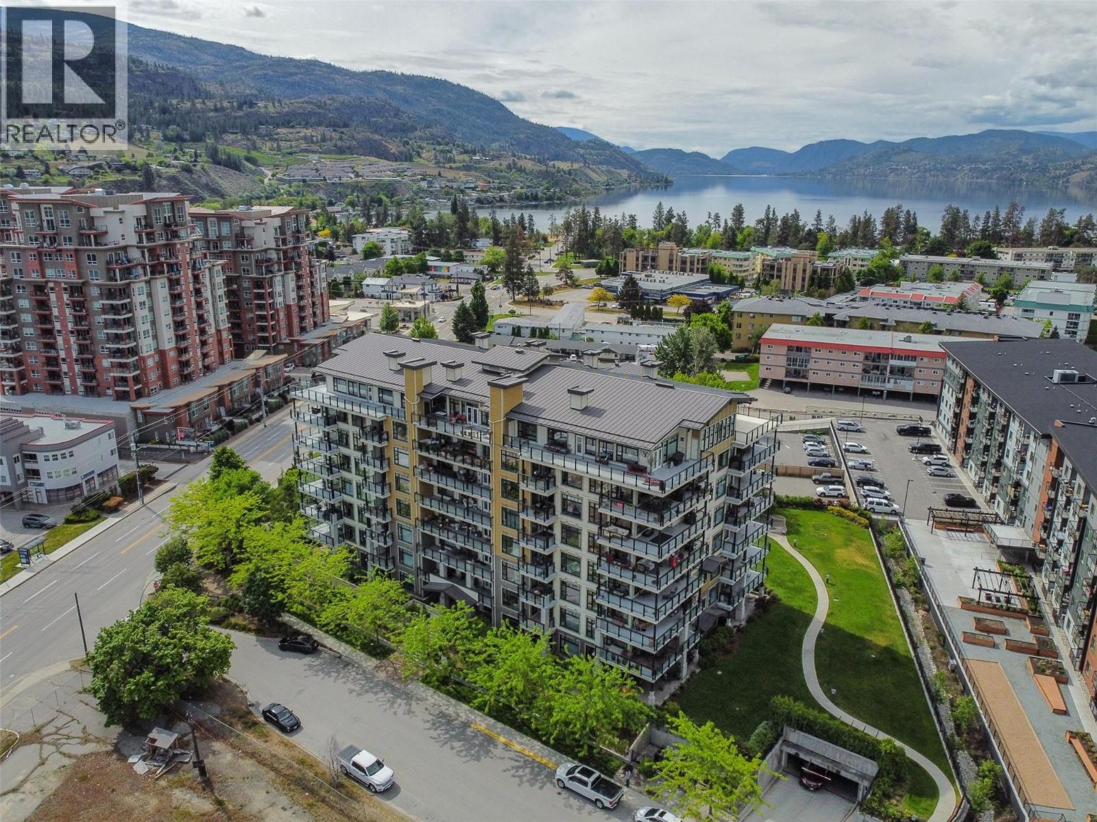 3301 Skaha Lake Road Unit# 704, Penticton, British Columbia  V2A 6G6 - Photo 1 - 10374347