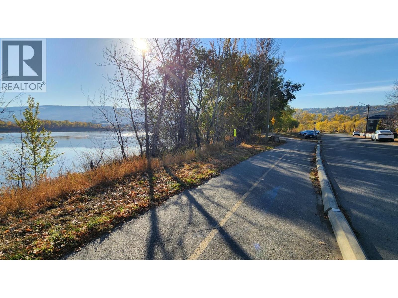 255 Schubert Drive, Kamloops, British Columbia  V2B 2C5 - Photo 10 - 10374403