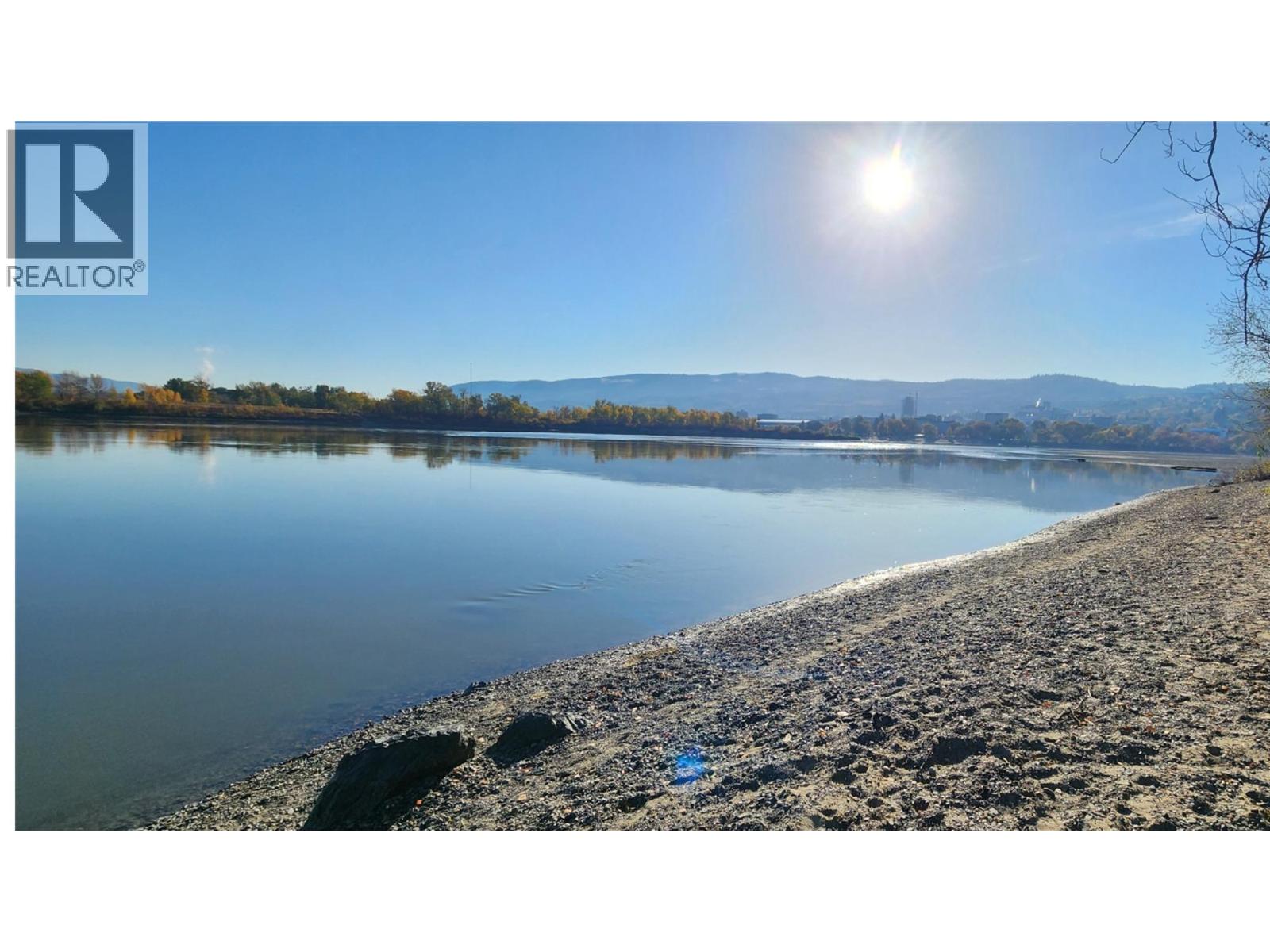 255 Schubert Drive, Kamloops, British Columbia  V2B 2C5 - Photo 15 - 10374403