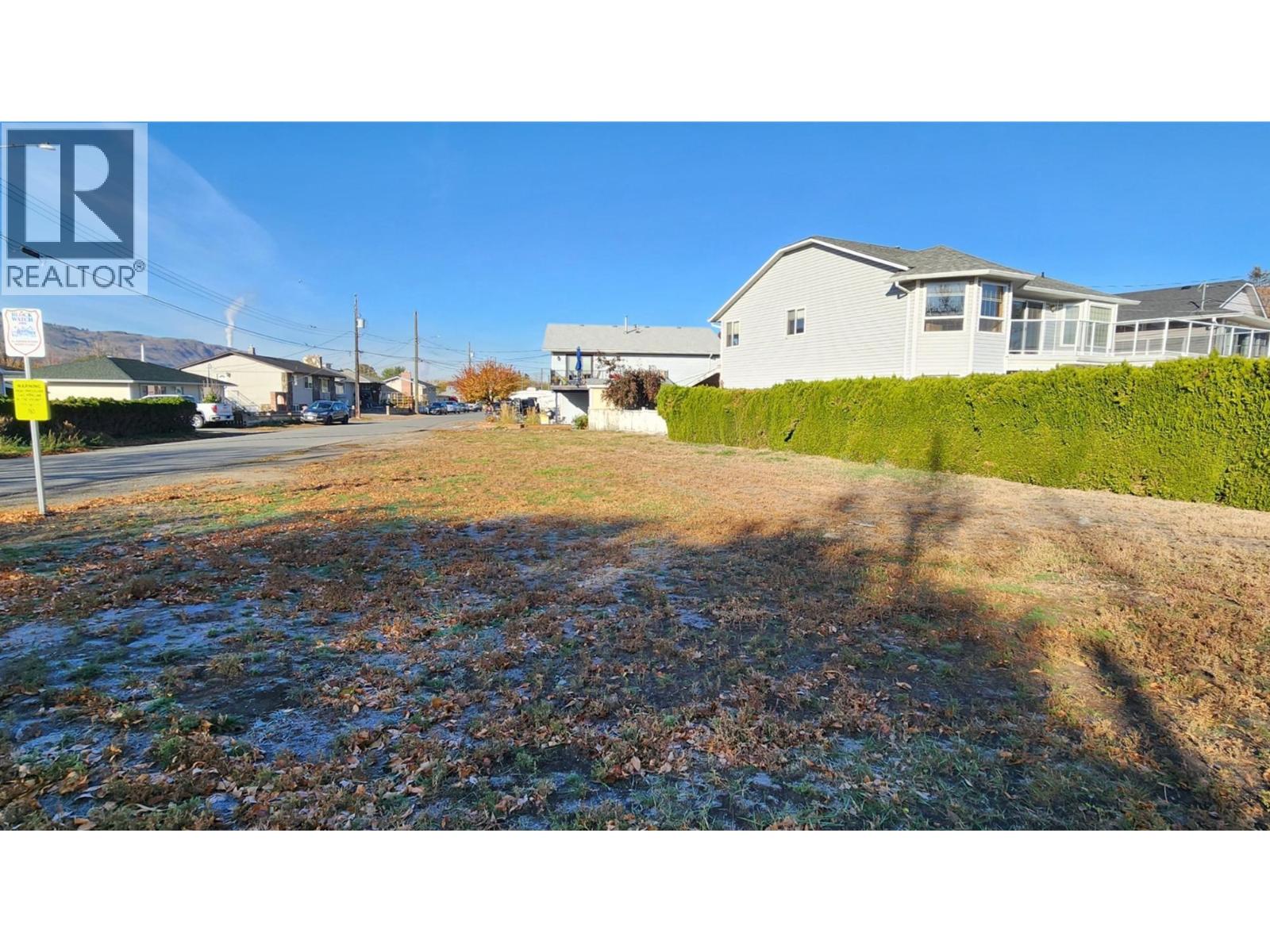 255 Schubert Drive, Kamloops, British Columbia  V2B 2C5 - Photo 5 - 10374403
