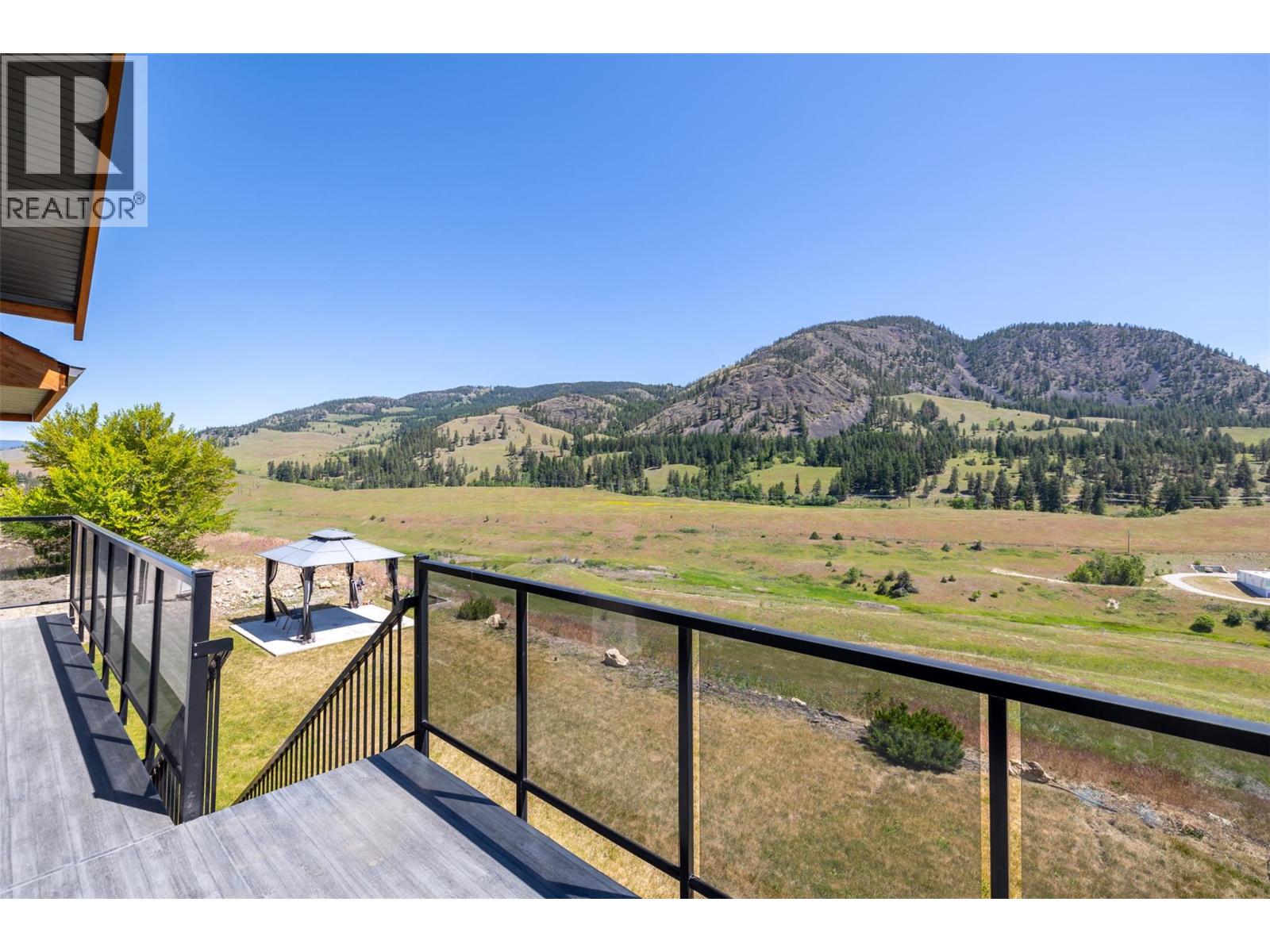 1122 Stockley Street, Kelowna, British Columbia  V1P 1R6 - Photo 3 - 10374402