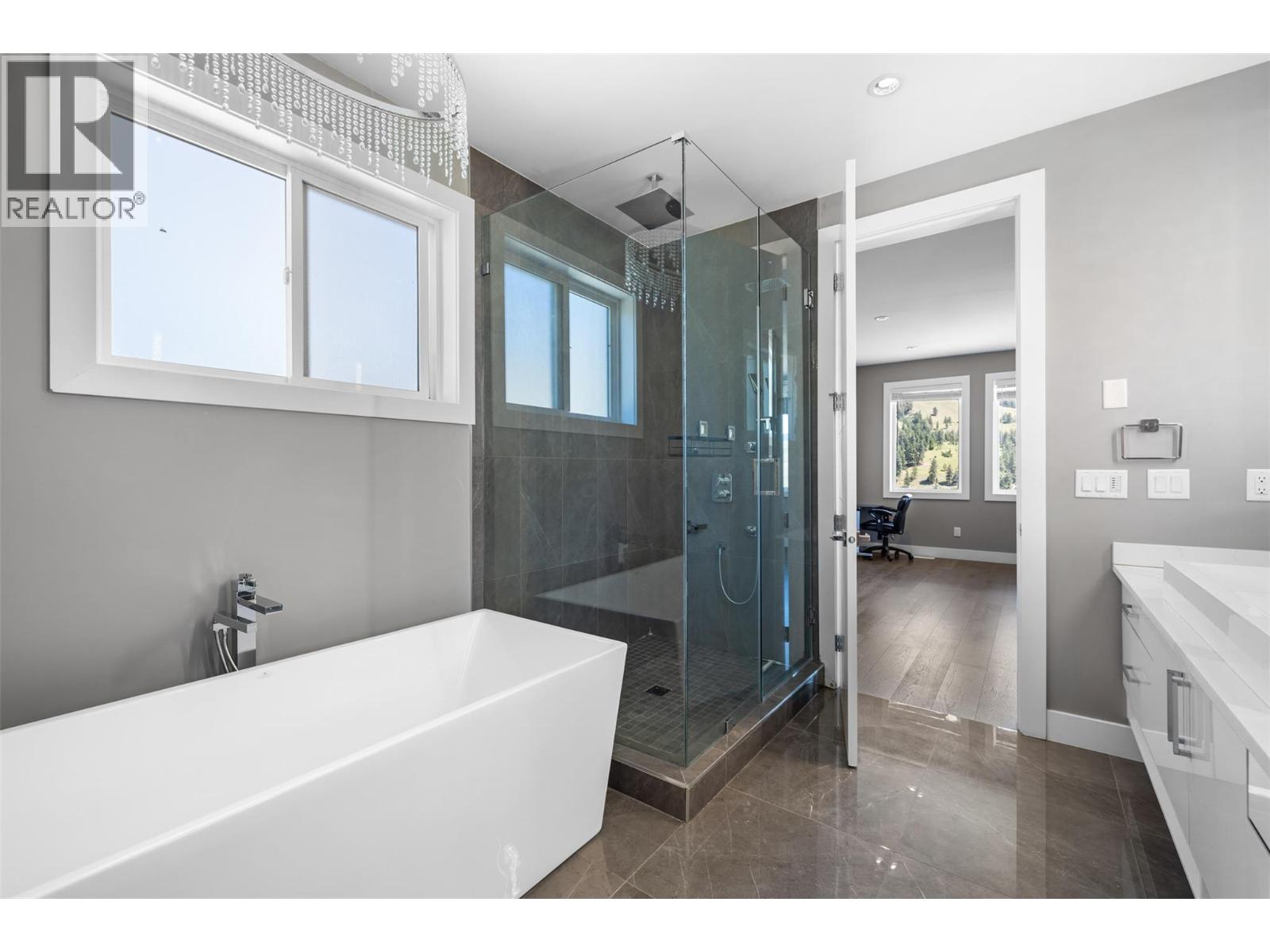 1122 Stockley Street, Kelowna, British Columbia  V1P 1R6 - Photo 41 - 10374402