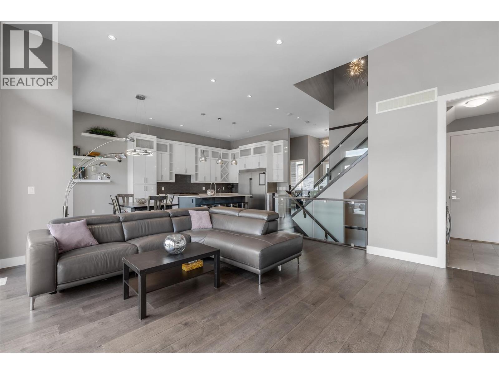 1122 Stockley Street, Kelowna, British Columbia  V1P 1R6 - Photo 7 - 10374402