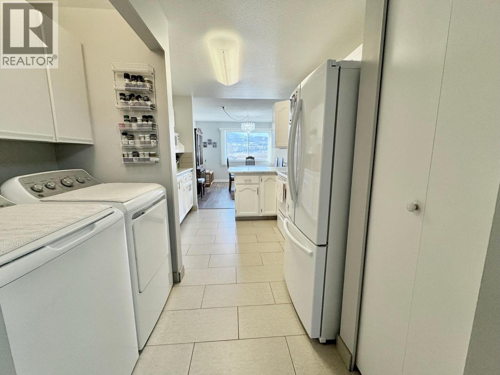 195 Warren Ave Street W Unit# 308, Penticton, British Columbia  V2A 3N1 - Photo 3 - 10374350