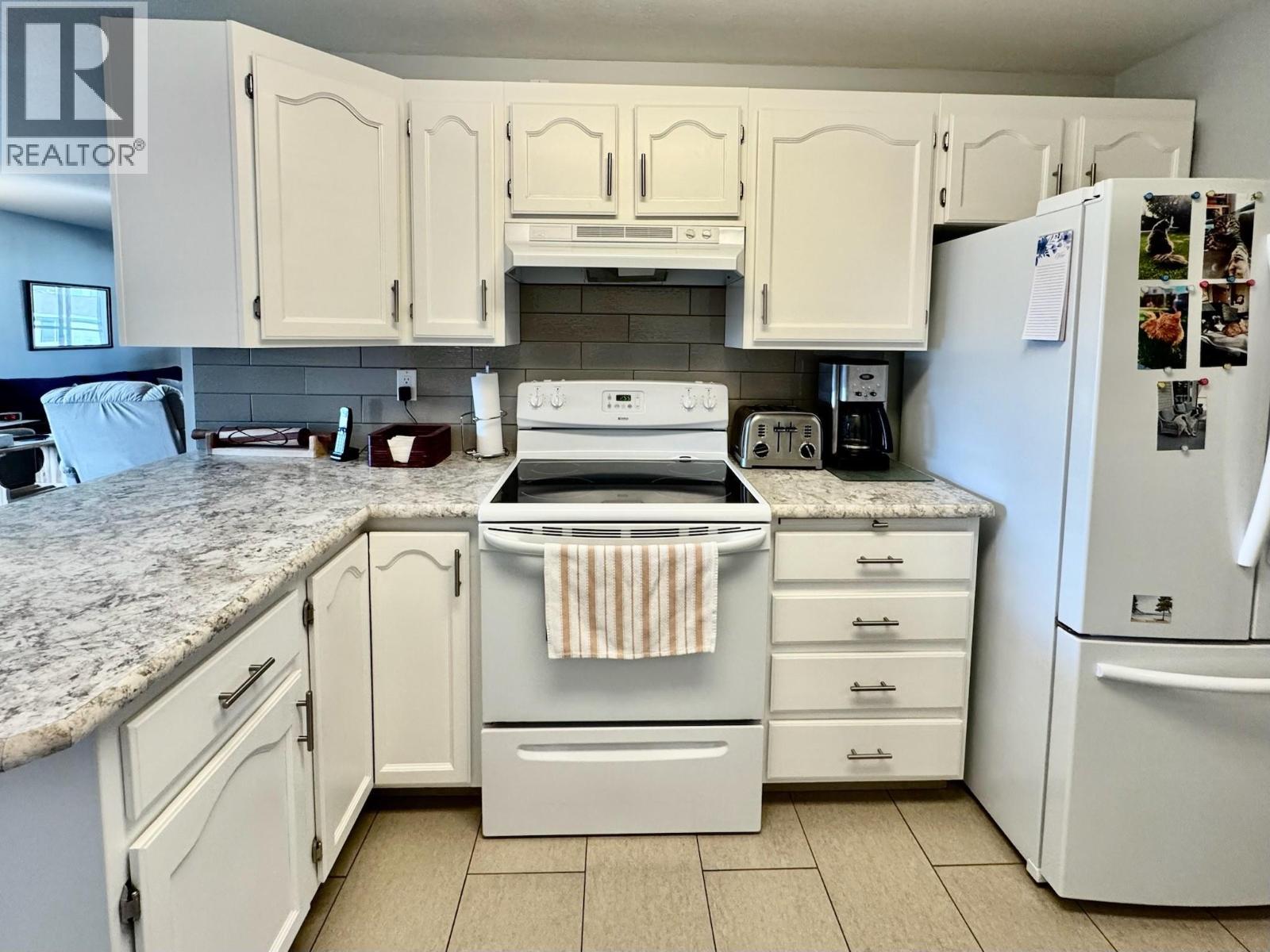 195 Warren Ave Street W Unit# 308, Penticton, British Columbia  V2A 3N1 - Photo 8 - 10374350