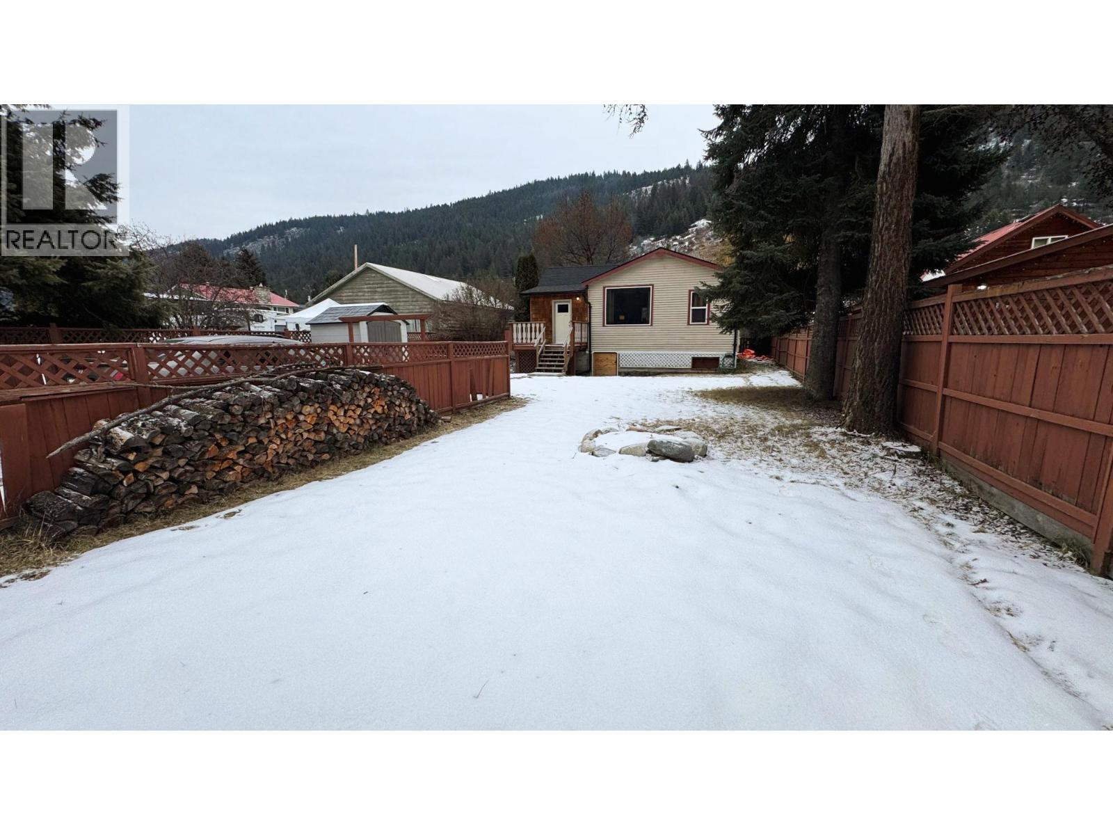 234 Copper Avenue N, Greenwood, British Columbia  V0H 1J0 - Photo 15 - 10374446