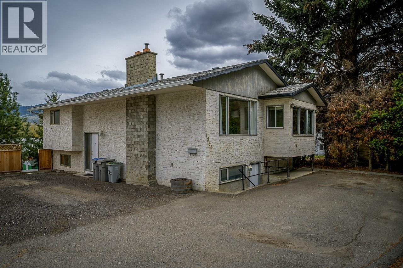 1835 Westsyde Road, Kamloops, British Columbia  V2B 7B9 - Photo 2 - 10374436