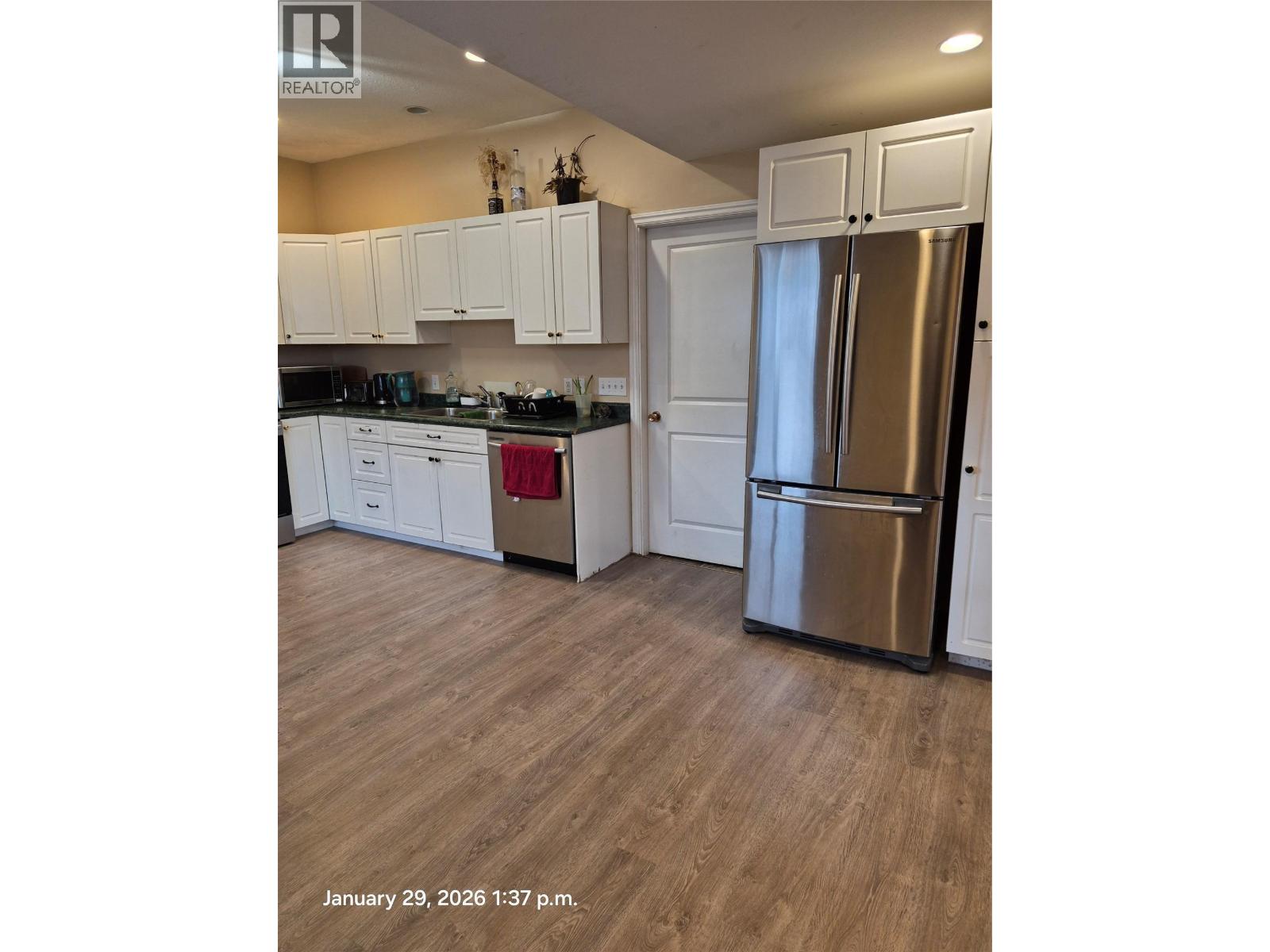 1421 Pine Street Unit# A + B, Merritt, British Columbia  V1K 1K5 - Photo 3 - 10374311