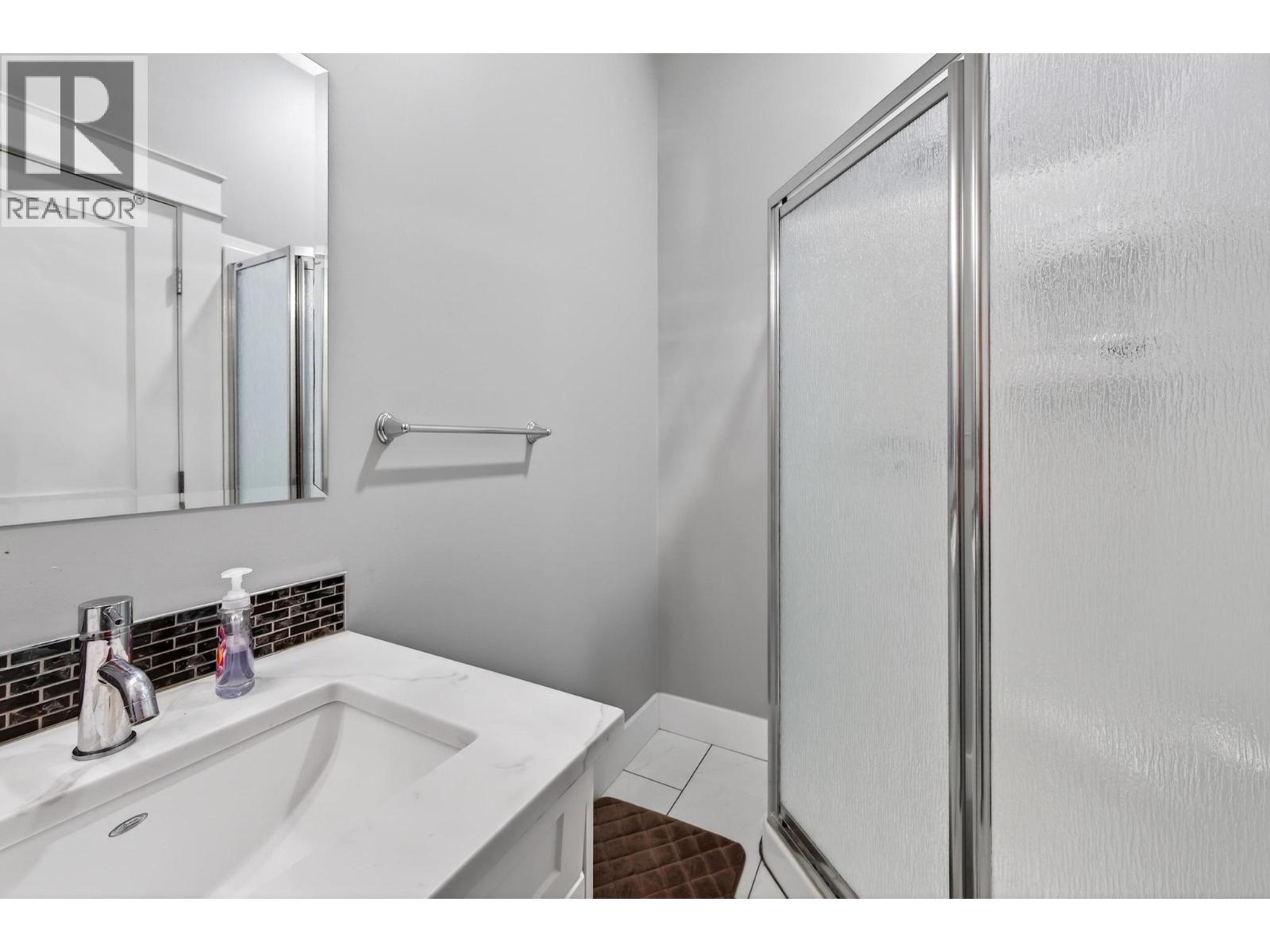 1512 Granite Drive Unit# 4, Golden, British Columbia  V0A 1H0 - Photo 36 - 10374374