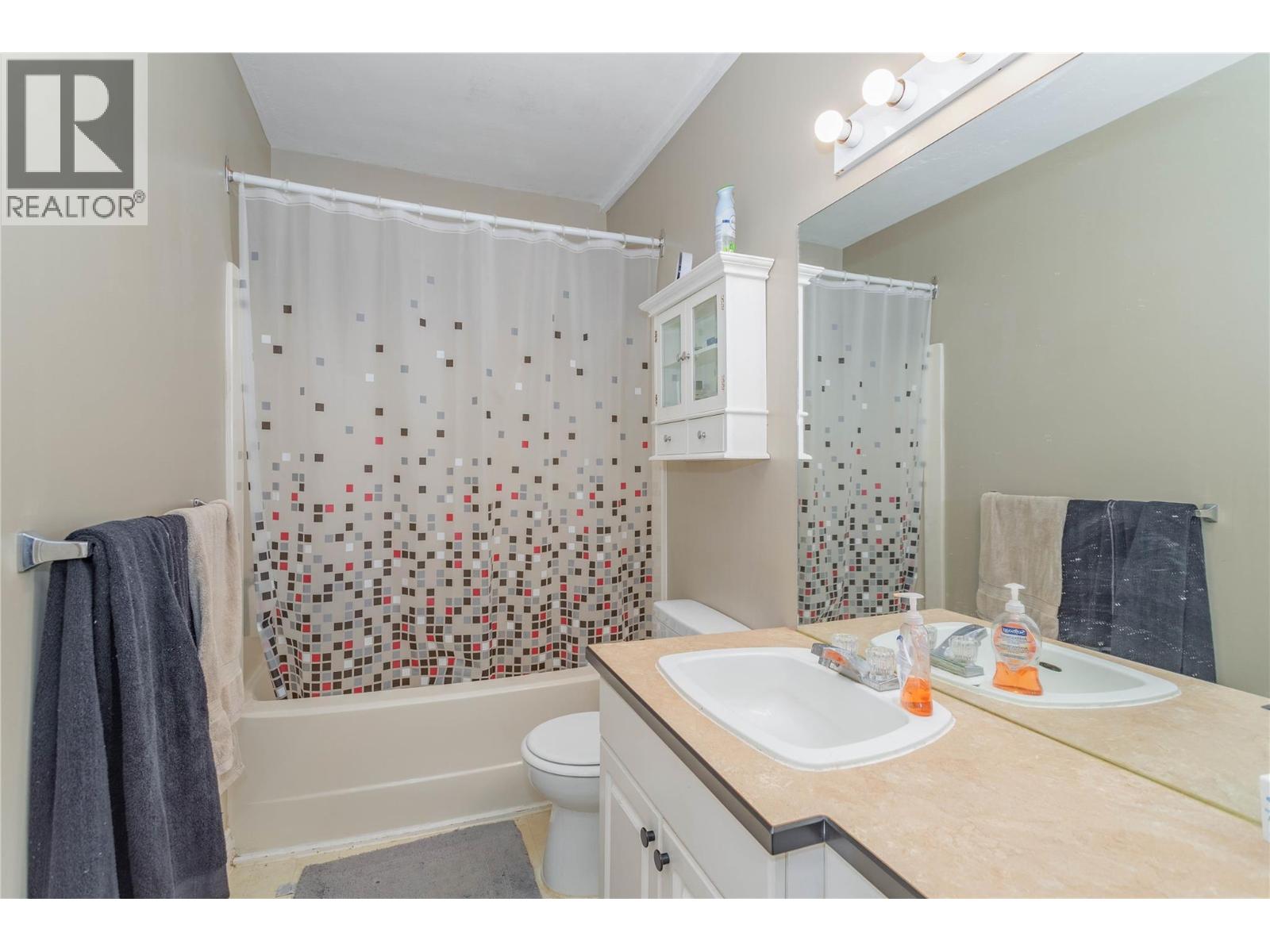 885 Walrod Street, Kelowna, British Columbia  V1Y 2S4 - Photo 10 - 10374368