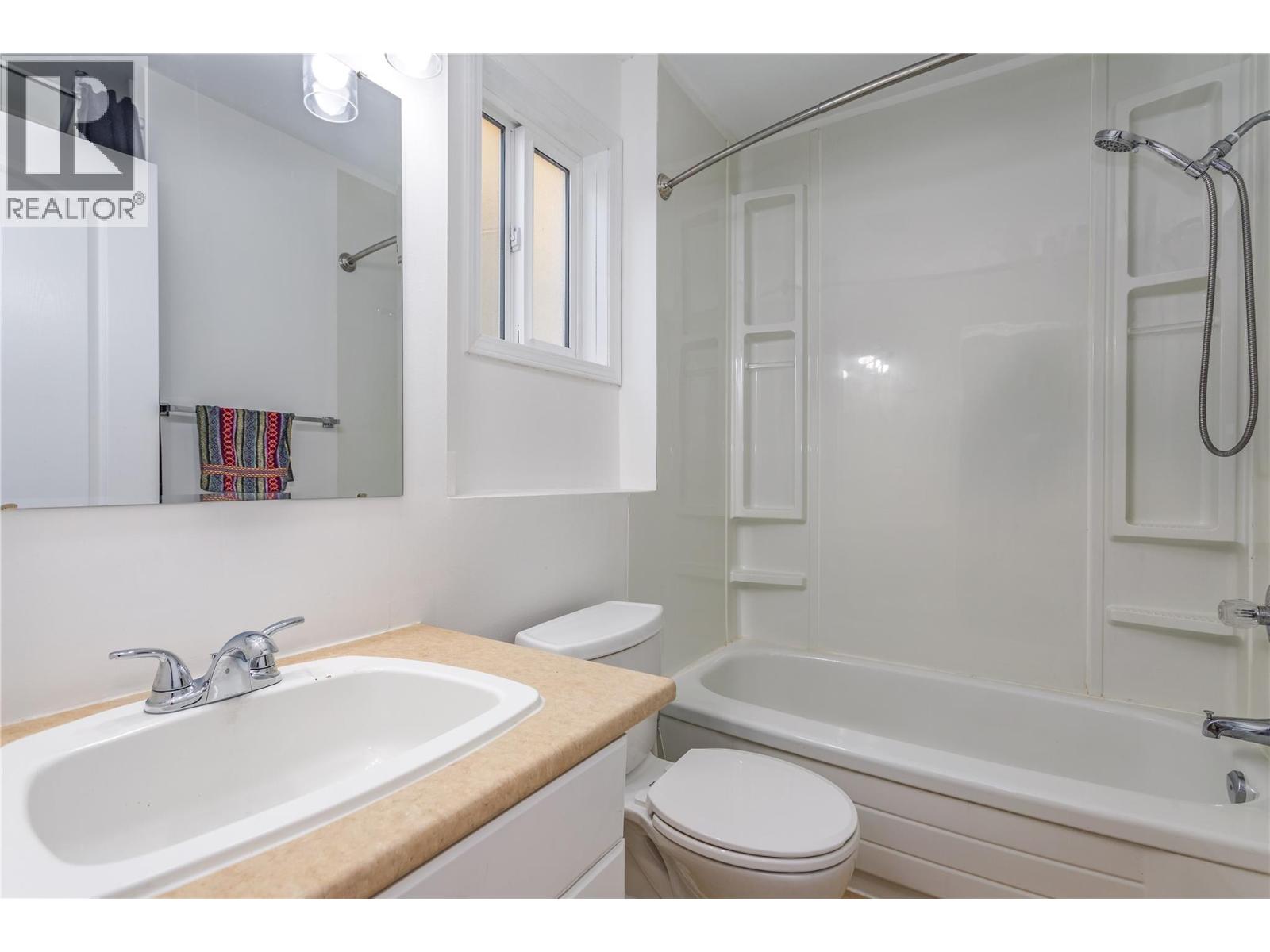 885 Walrod Street, Kelowna, British Columbia  V1Y 2S4 - Photo 35 - 10374368