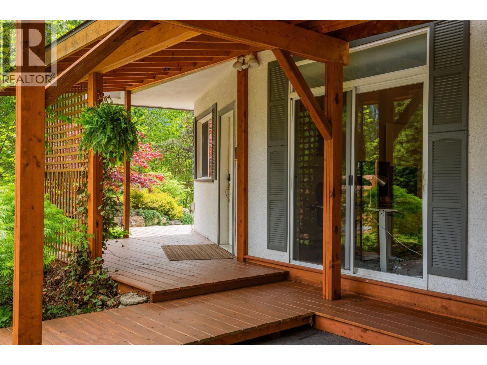 606 Jorgensen Road, Nelson, British Columbia  V1L 6M6 - Photo 20 - 10374461