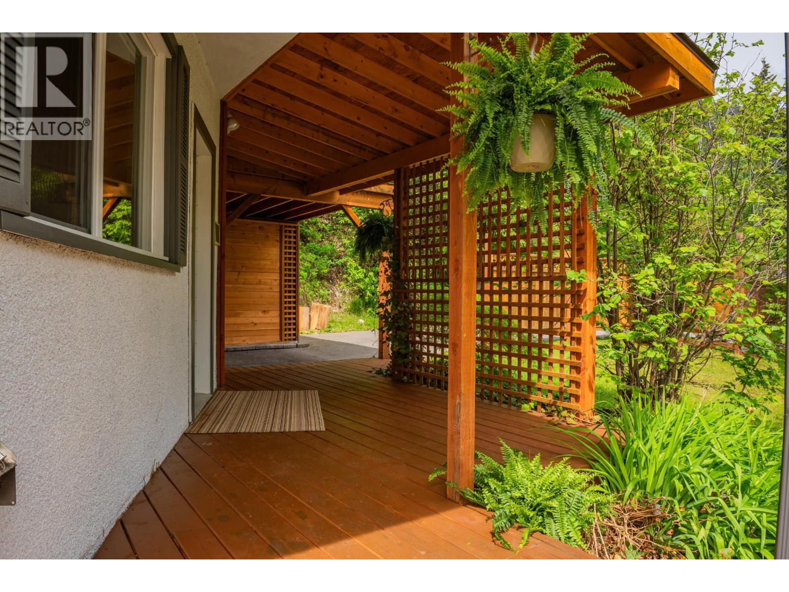 606 Jorgensen Road, Nelson, British Columbia  V1L 6M6 - Photo 22 - 10374461