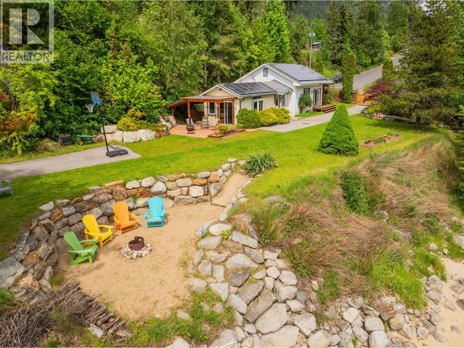 606 Jorgensen Road, Nelson, British Columbia  V1L 6M6 - Photo 7 - 10374461