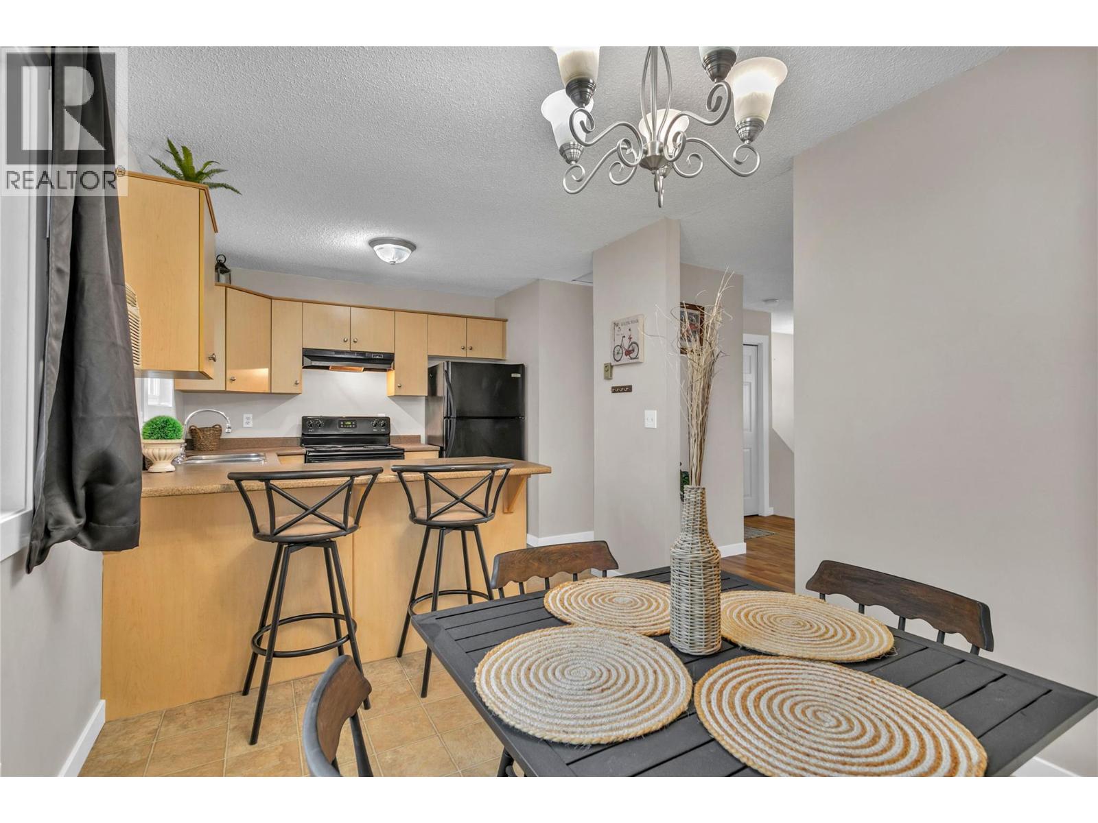 588 Mccurdy Road, Kelowna, British Columbia  V1X 2P5 - Photo 10 - 10374124