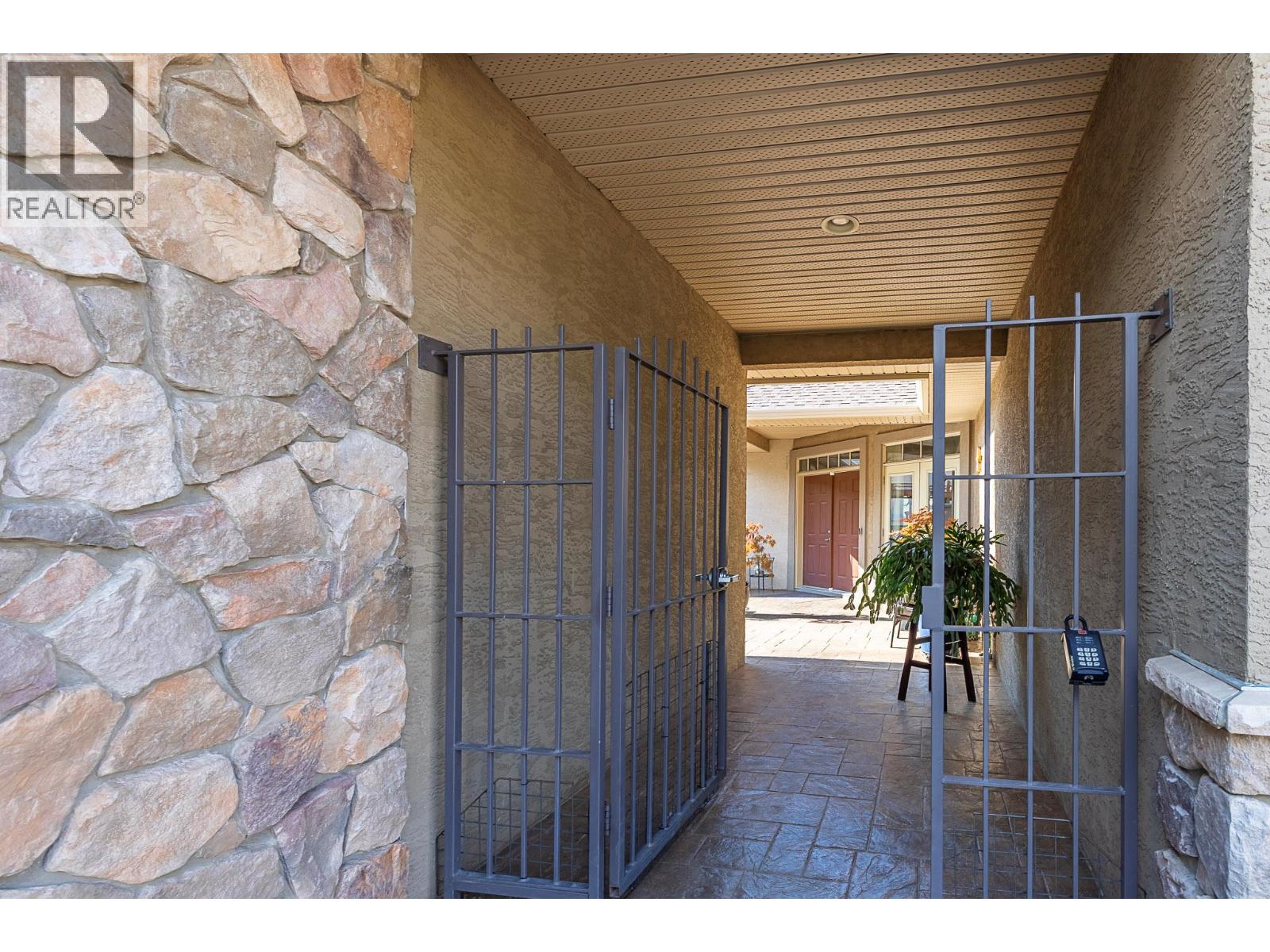 1033 Longacre Place, Vernon, British Columbia  V1H 1H7 - Photo 79 - 10374269