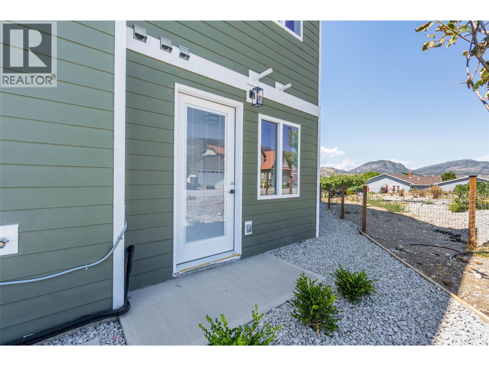 394 Chardonnay Avenue, Oliver, British Columbia  V0H 1T4 - Photo 13 - 10374346