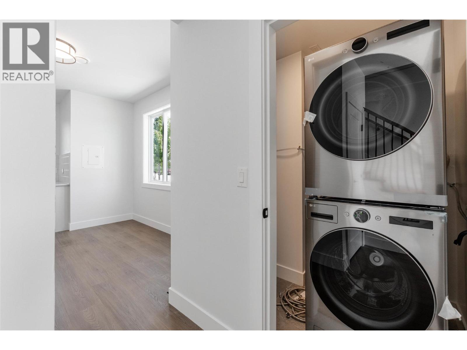 394 Chardonnay Avenue, Oliver, British Columbia  V0H 1T4 - Photo 7 - 10374346