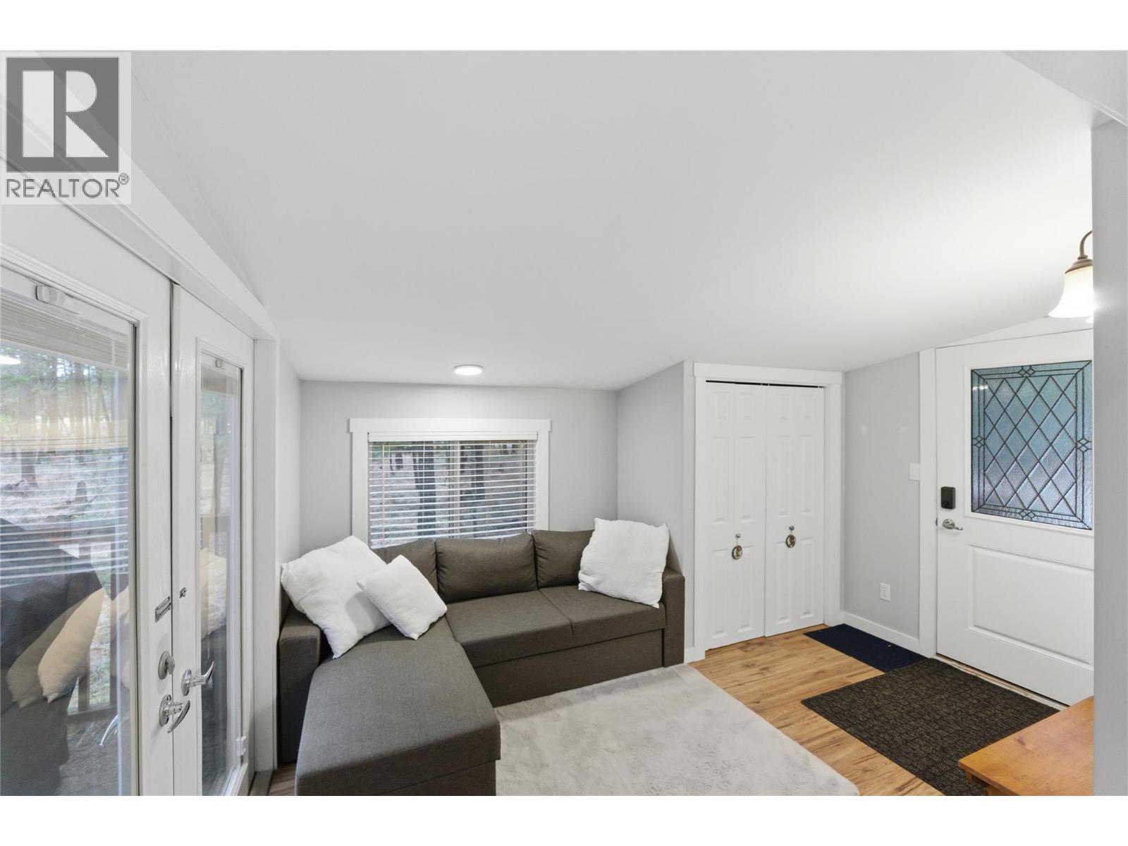 4835 Paradise Valley Drive Unit# 40, Peachland, British Columbia  V0H 1X3 - Photo 8 - 10374517