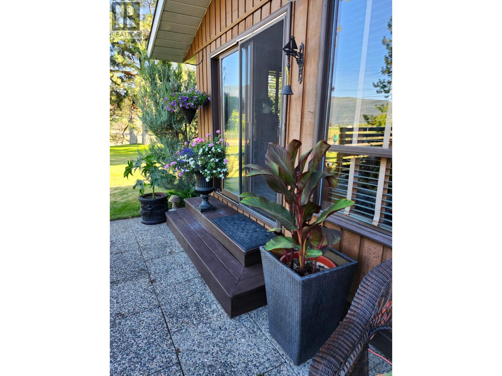 7775 Gn Road, Grand Forks, British Columbia  V0H 1H2 - Photo 9 - 10374318