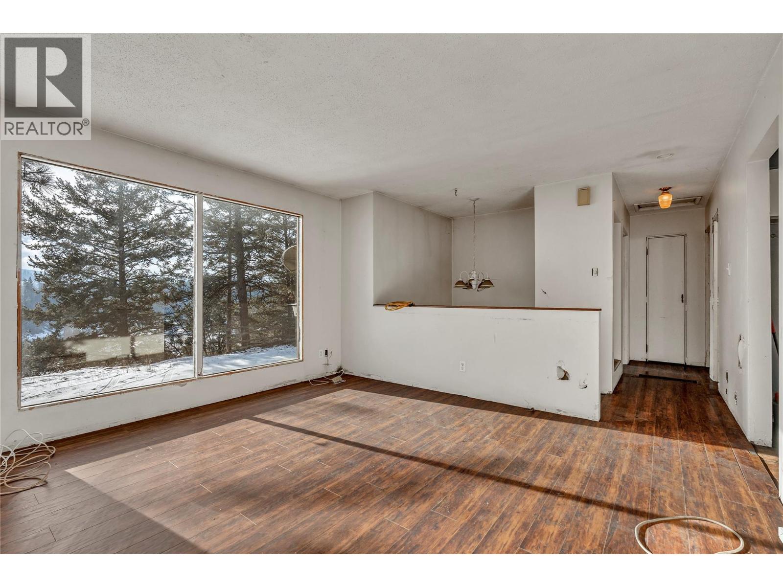 176 Jacobson Rd, Princeton, British Columbia  V0X 1W0 - Photo 4 - 10374510