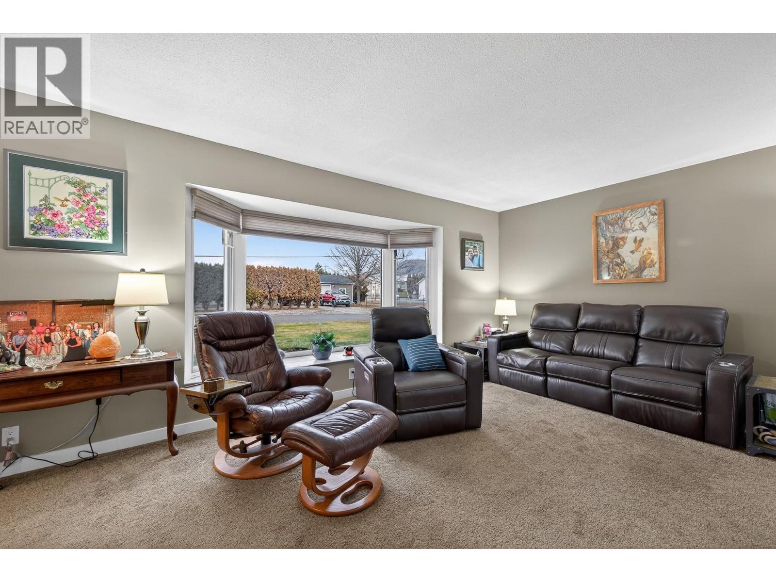 797 Ridgeview Terrace, Kamloops, British Columbia  V2B 4G8 - Photo 4 - 10374280