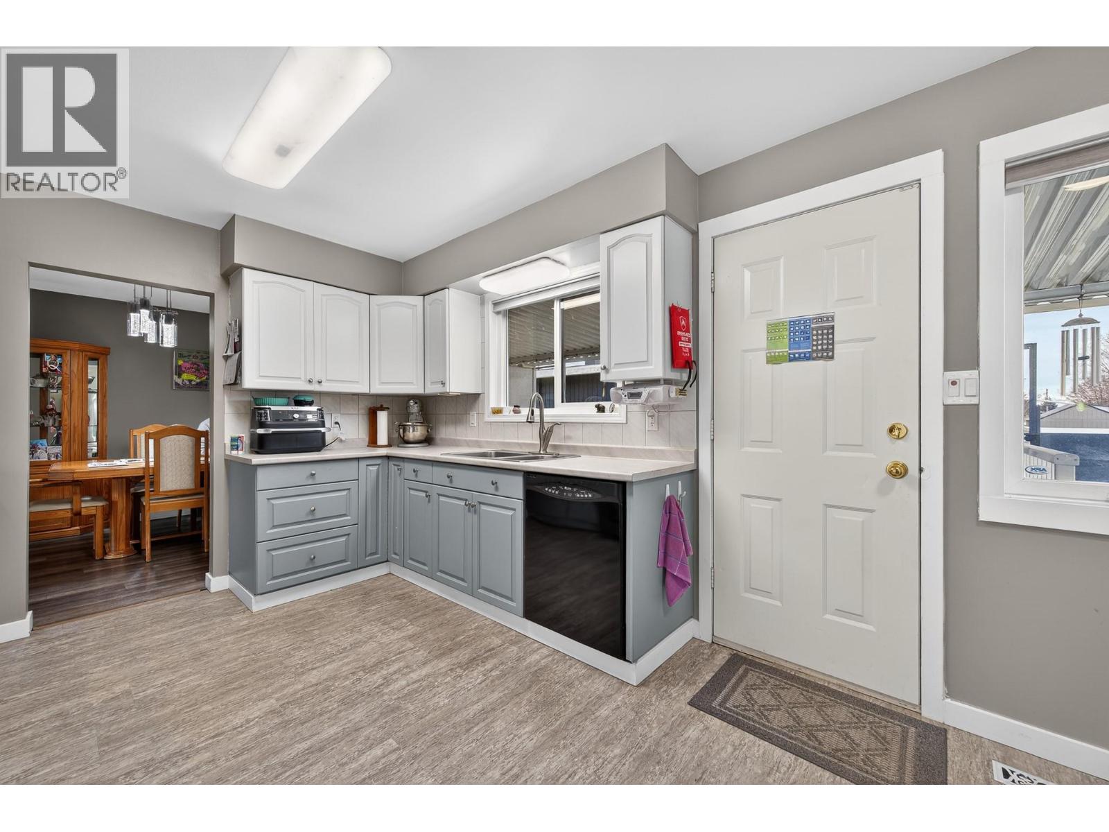 797 Ridgeview Terrace, Kamloops, British Columbia  V2B 4G8 - Photo 8 - 10374280