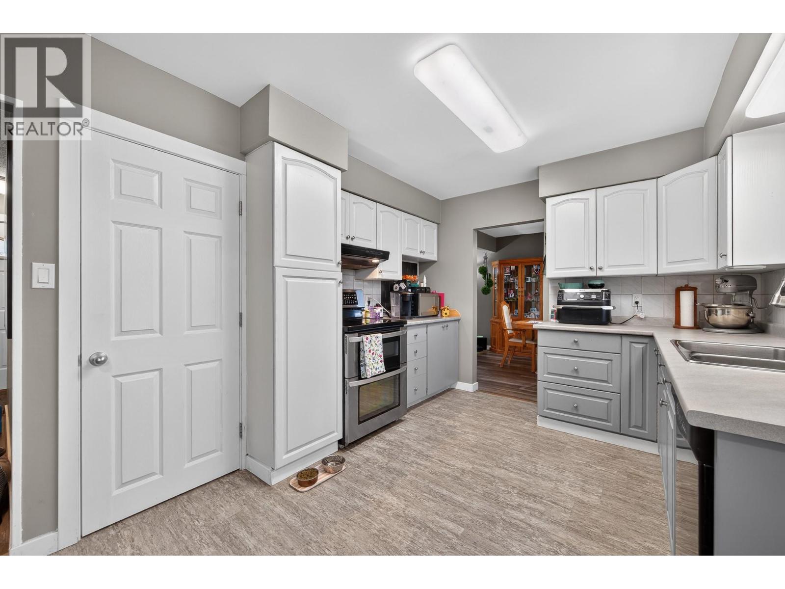 797 Ridgeview Terrace, Kamloops, British Columbia  V2B 4G8 - Photo 9 - 10374280