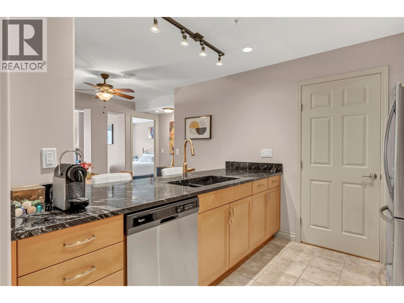 2113 Atkinson Street Unit# 203, Penticton, British Columbia  V2A 8R5 - Photo 11 - 10373241