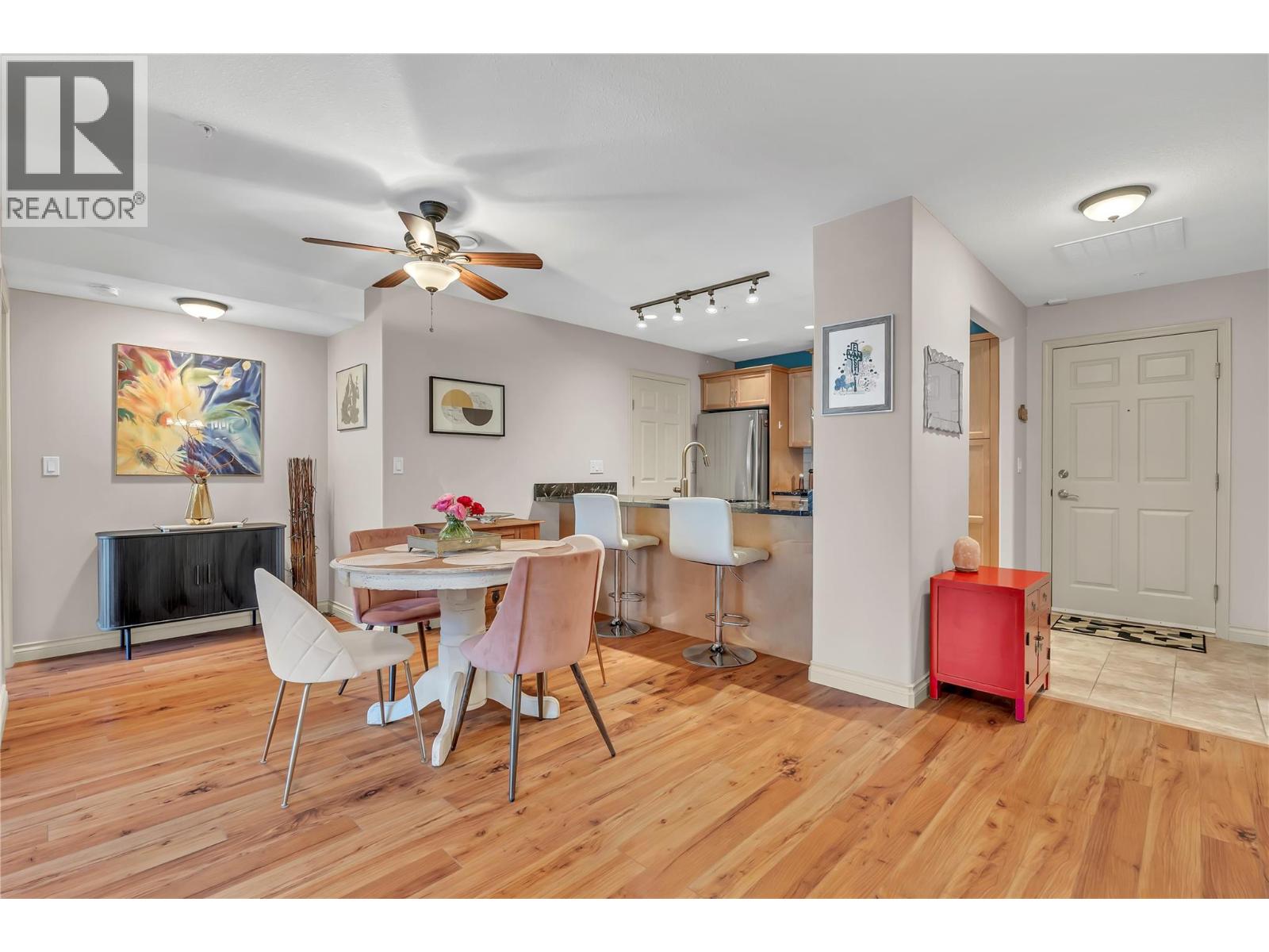 2113 Atkinson Street Unit# 203, Penticton, British Columbia  V2A 8R5 - Photo 3 - 10373241