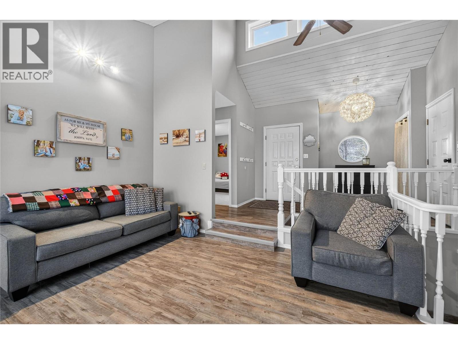 7292 Mountridge Road, Vernon, British Columbia  V1B 3S8 - Photo 8 - 10371913
