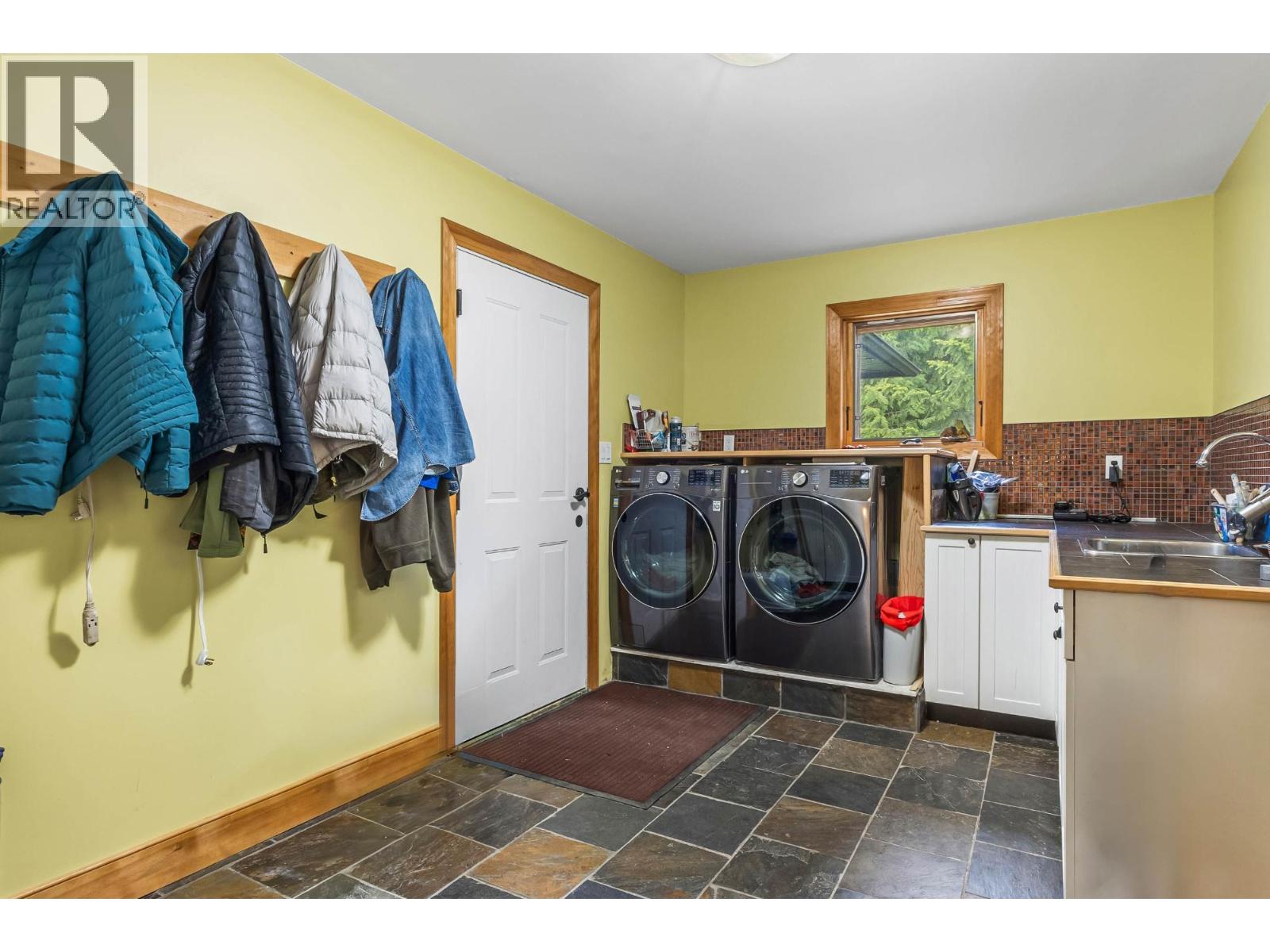 1249 Clearwater Valley Road, Clearwater, British Columbia  V0E 1N1 - Photo 36 - 10374592