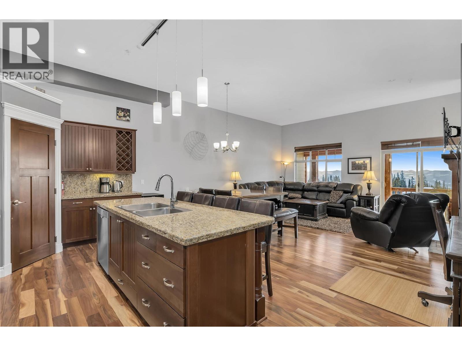 5045 Snowbird Way Unit# 5, Big White, British Columbia  V1P 1P3 - Photo 5 - 10374574