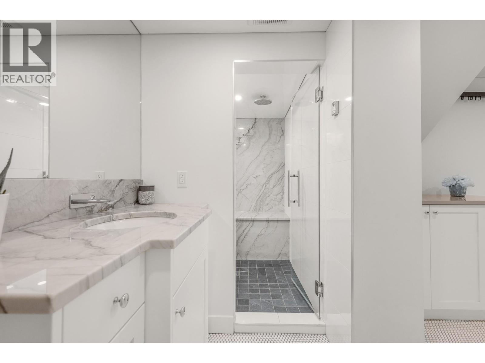 3403 20th Street, Vernon, British Columbia  V1T 4C6 - Photo 27 - 10373817