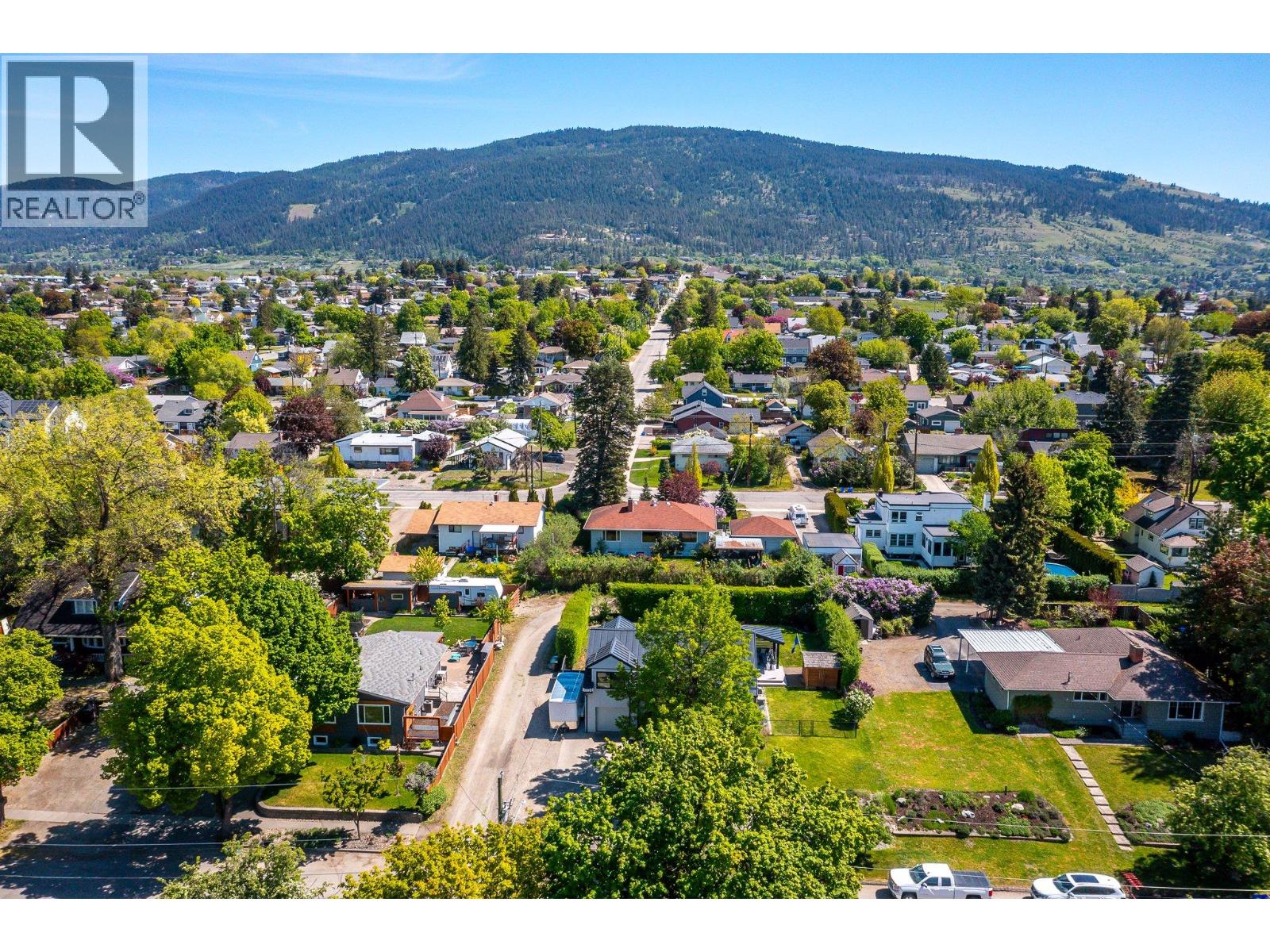 3403 20th Street, Vernon, British Columbia  V1T 4C6 - Photo 48 - 10373817
