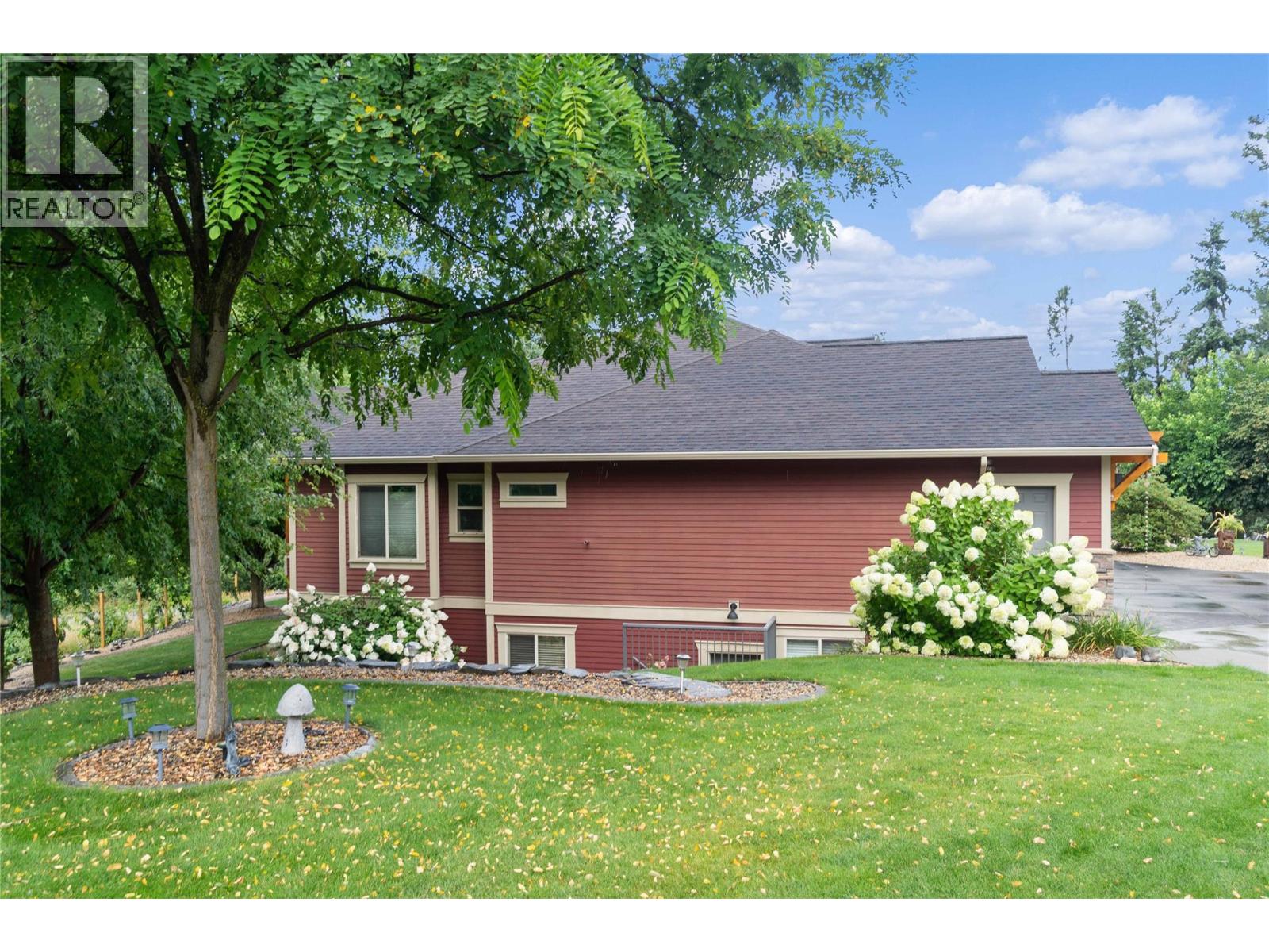 5100 Haynes Road, Vernon, British Columbia  V1B 3J6 - Photo 61 - 10374485